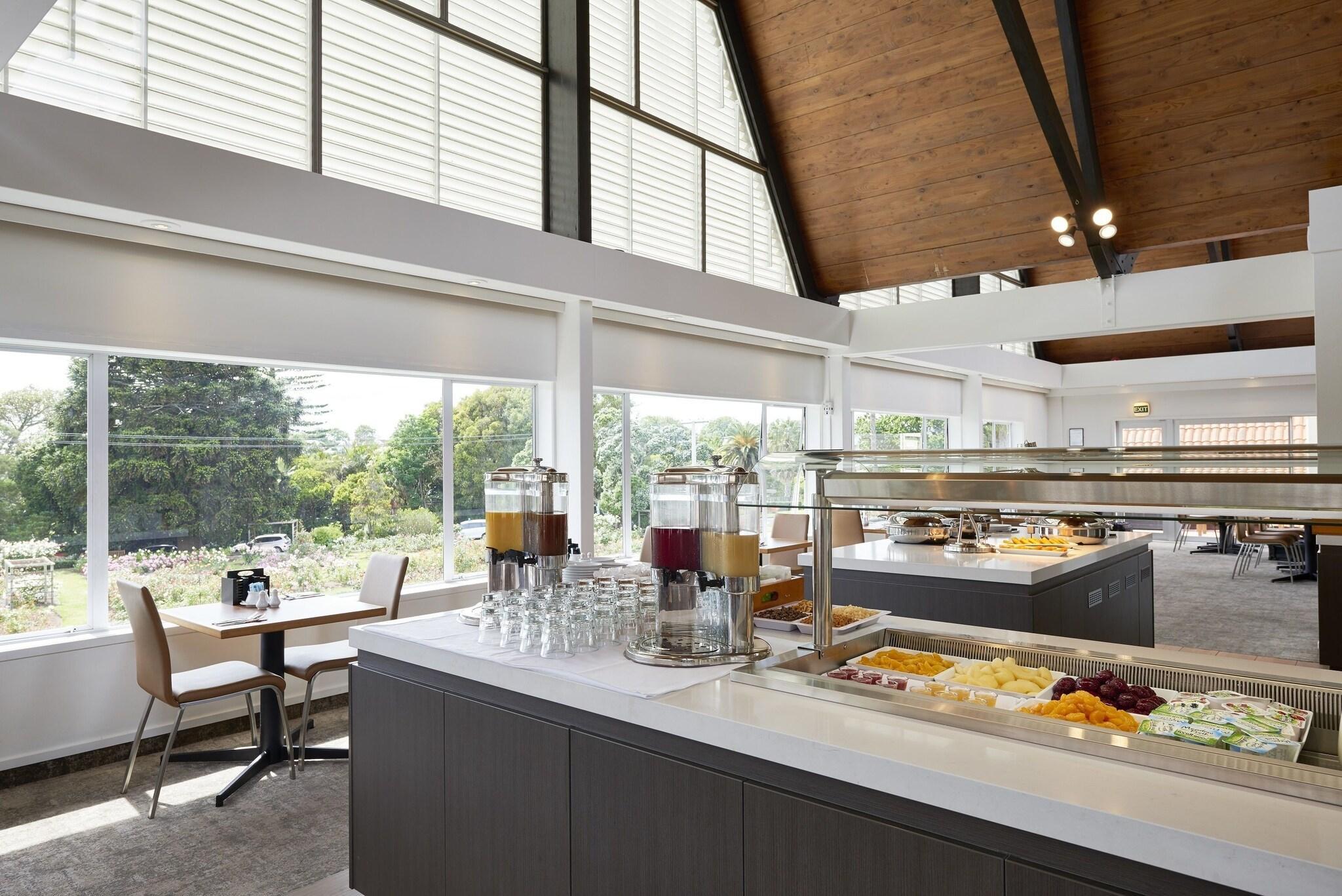 Restaurant Auckland Rose Park Hotel