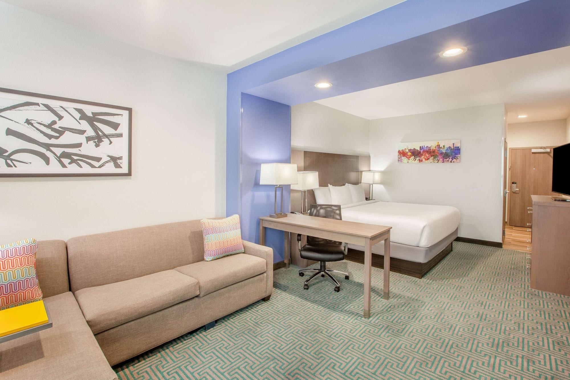 Habitación La Quinta Inn & Suites by Wyndham Dallas Duncanville