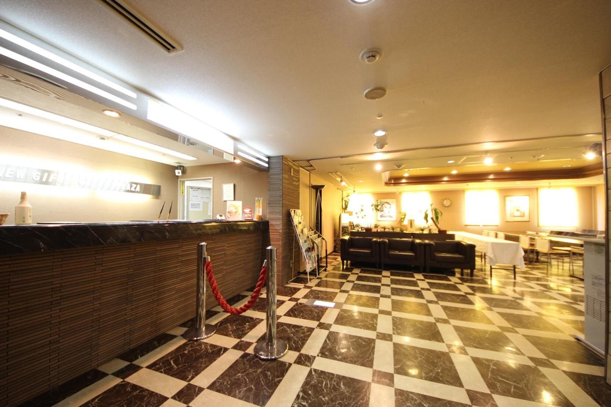 Vista Lobby New Gifu Hotel Plaza