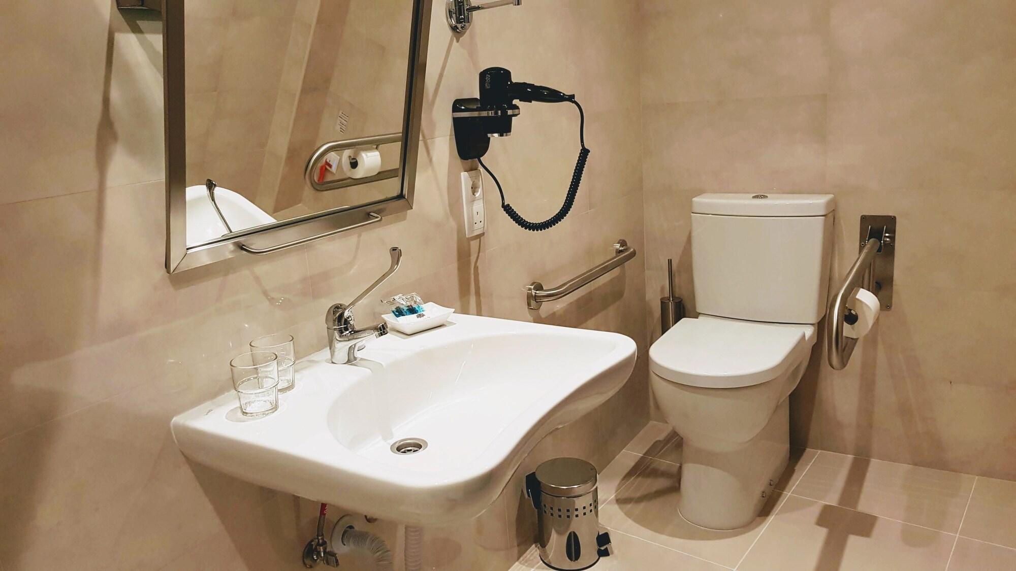 Equipamiento de Habitación Porto City Hotel