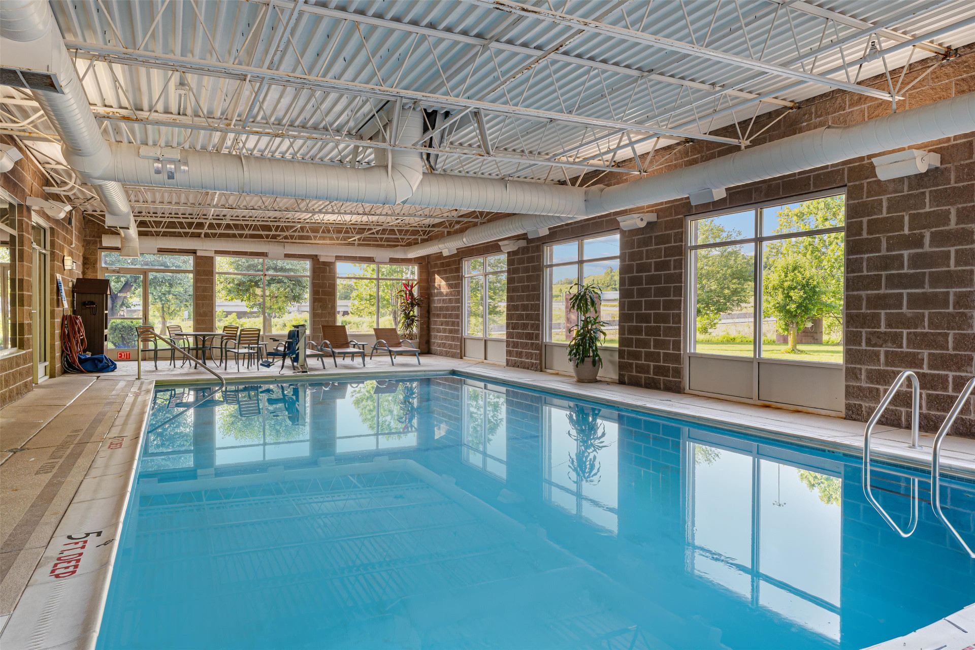 Vista Piscina Best Western Garden Inn