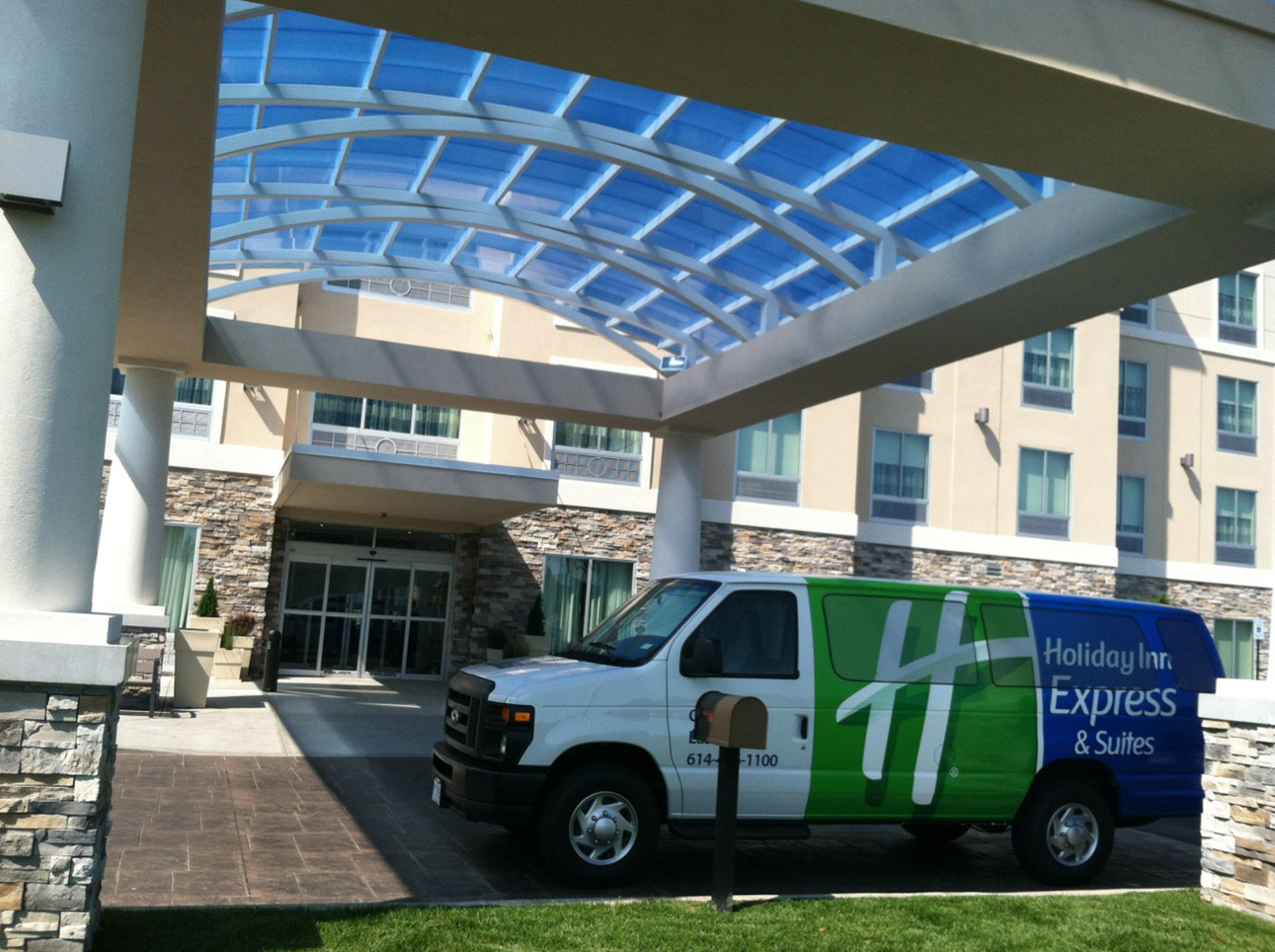 Vista Exterior Holiday Inn Express & Suites Columbus - Easton Area by IHG