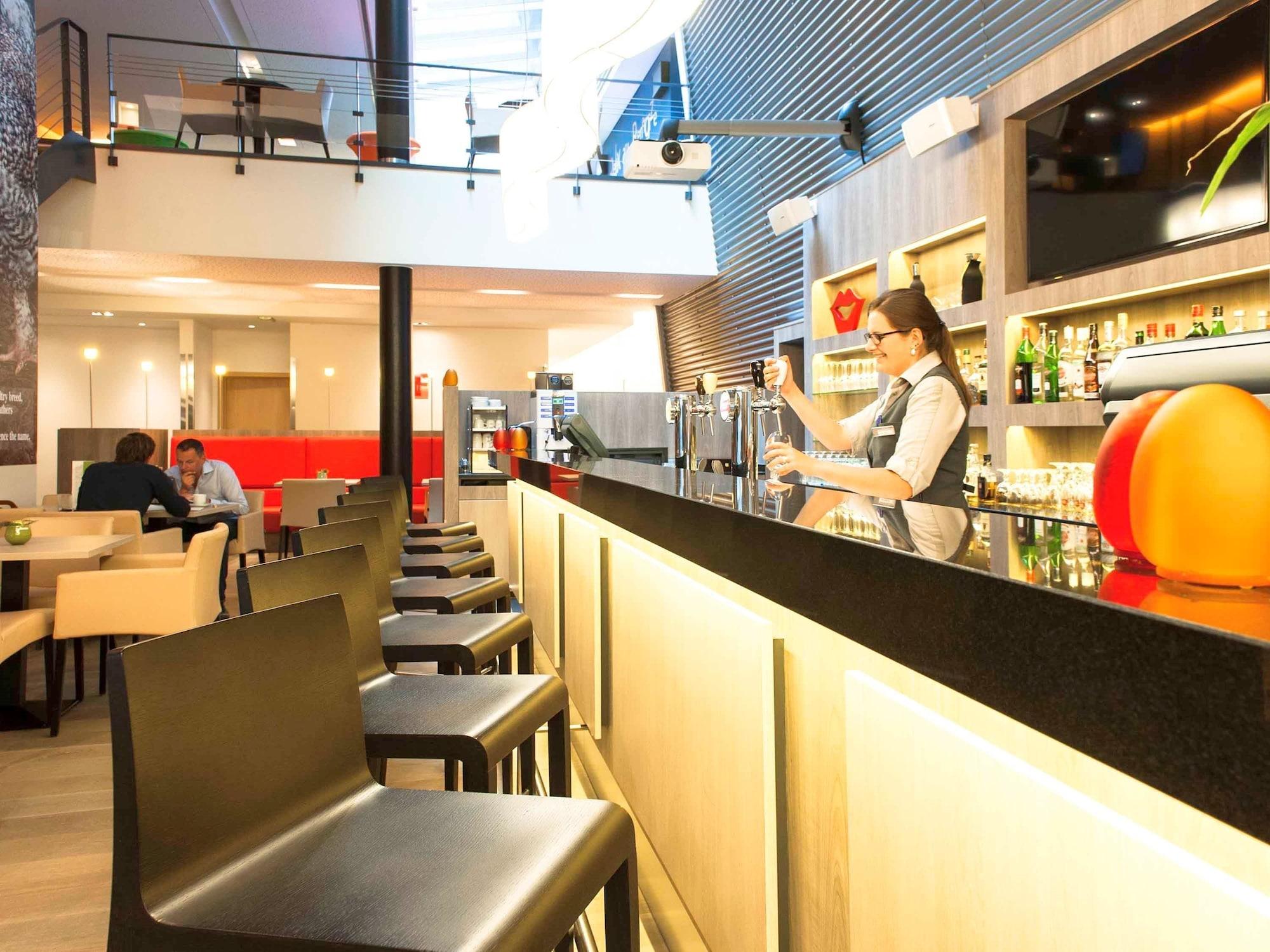 Bar/Salón Novotel Mechelen Centrum