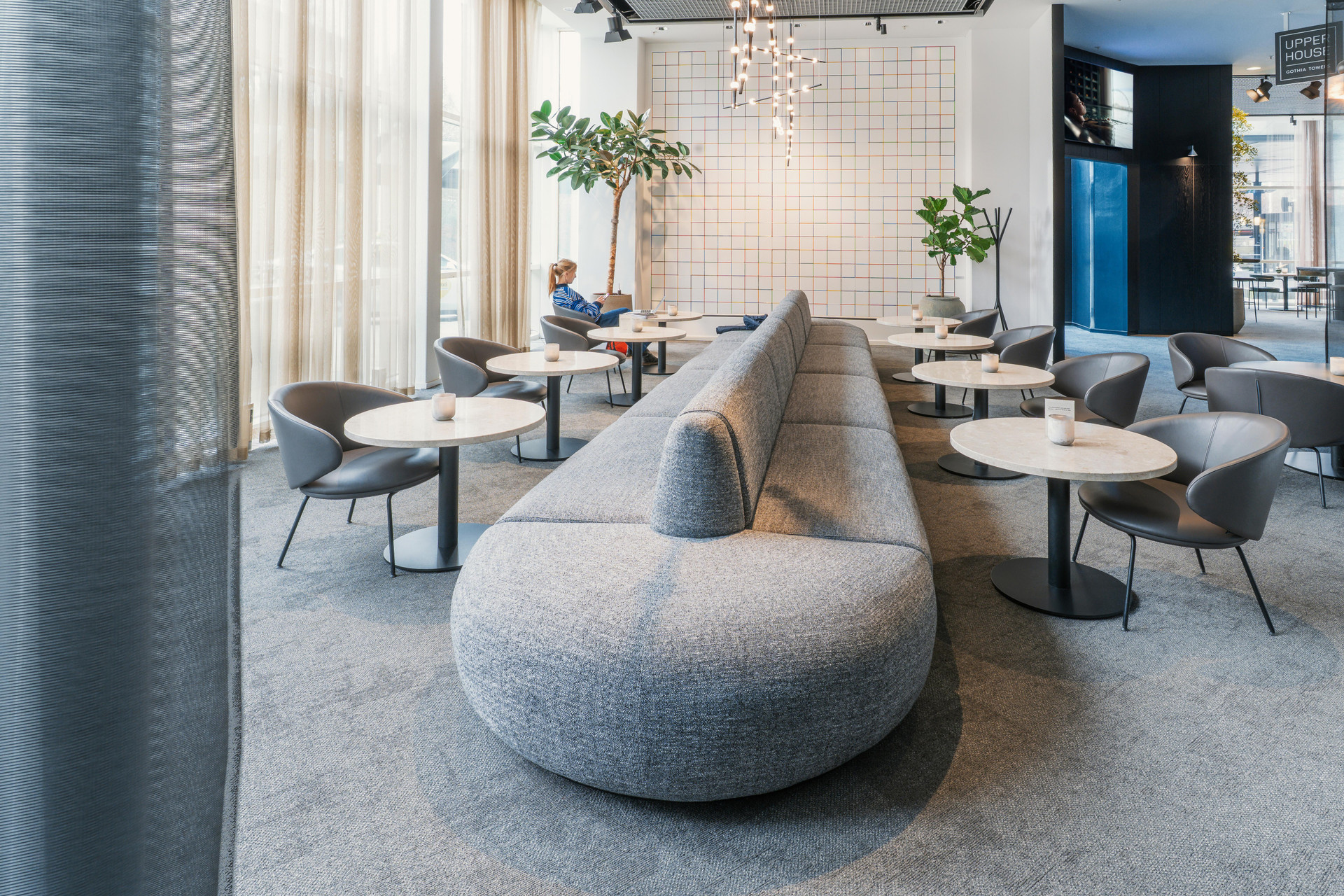 Vista Lobby Gothia Towers & Upper House
