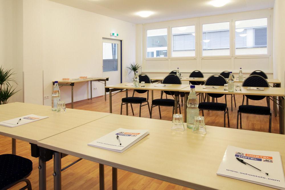 Hotel A&O Frankfurt Galluswarte - Hostel