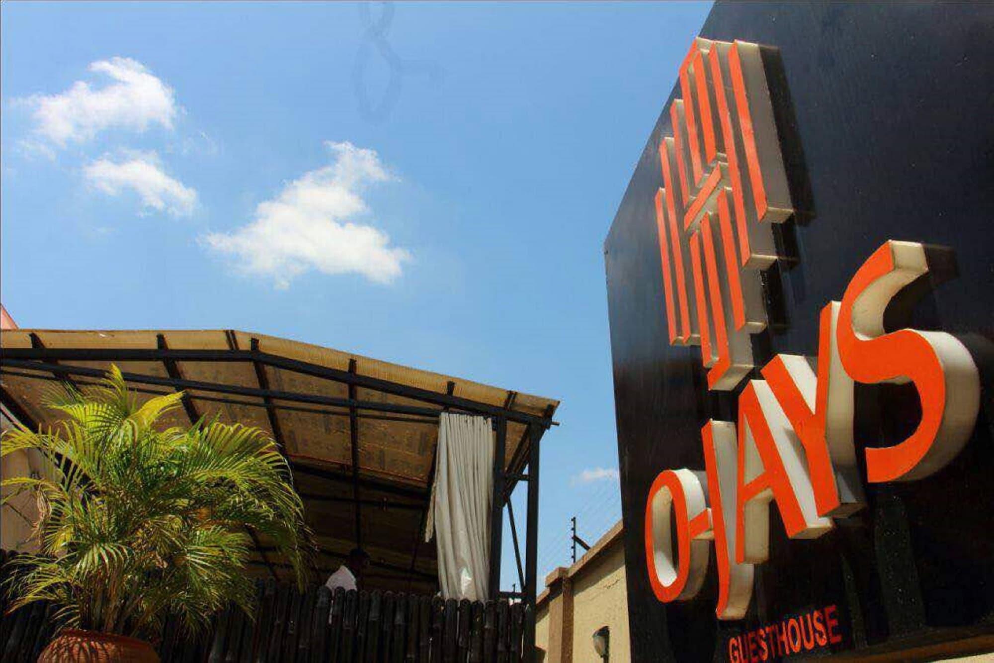 Varios O-jays Guest House