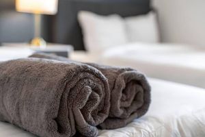 Alquiler Vacacional - 2 Bed Getaway with Free Parking & Modern Comforts