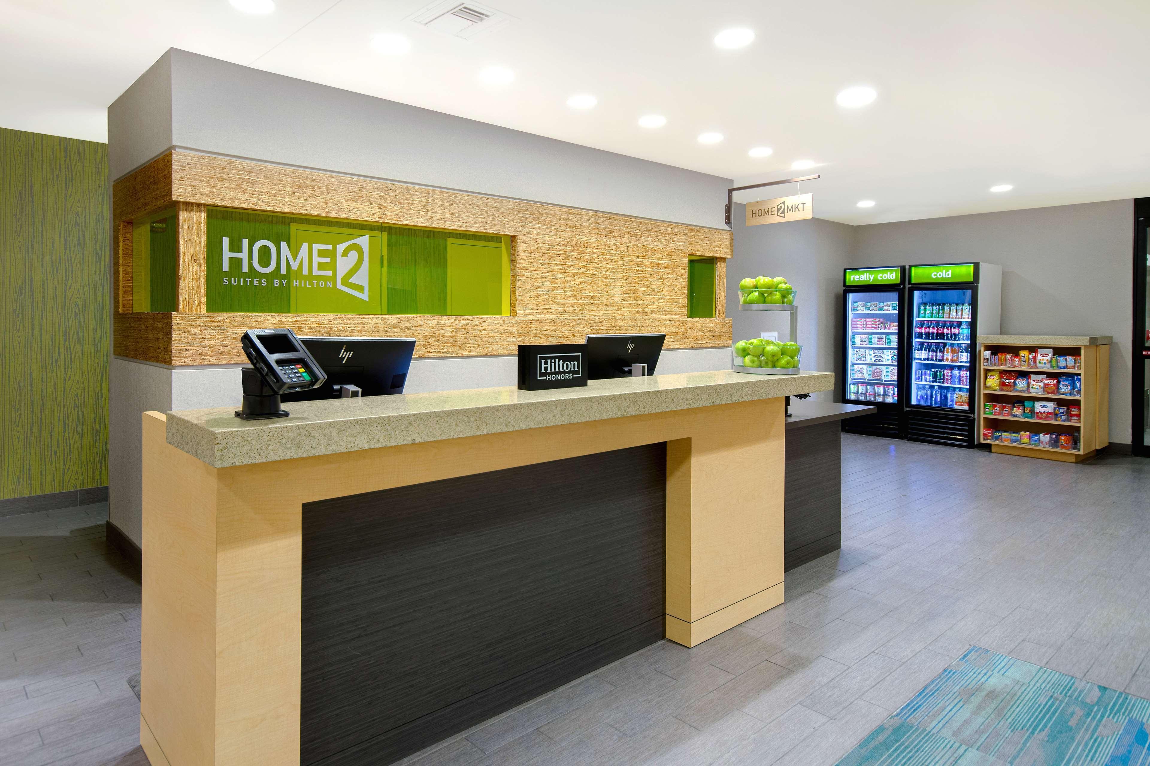 Vista Lobby Home2 Suites by Hilton Waco
