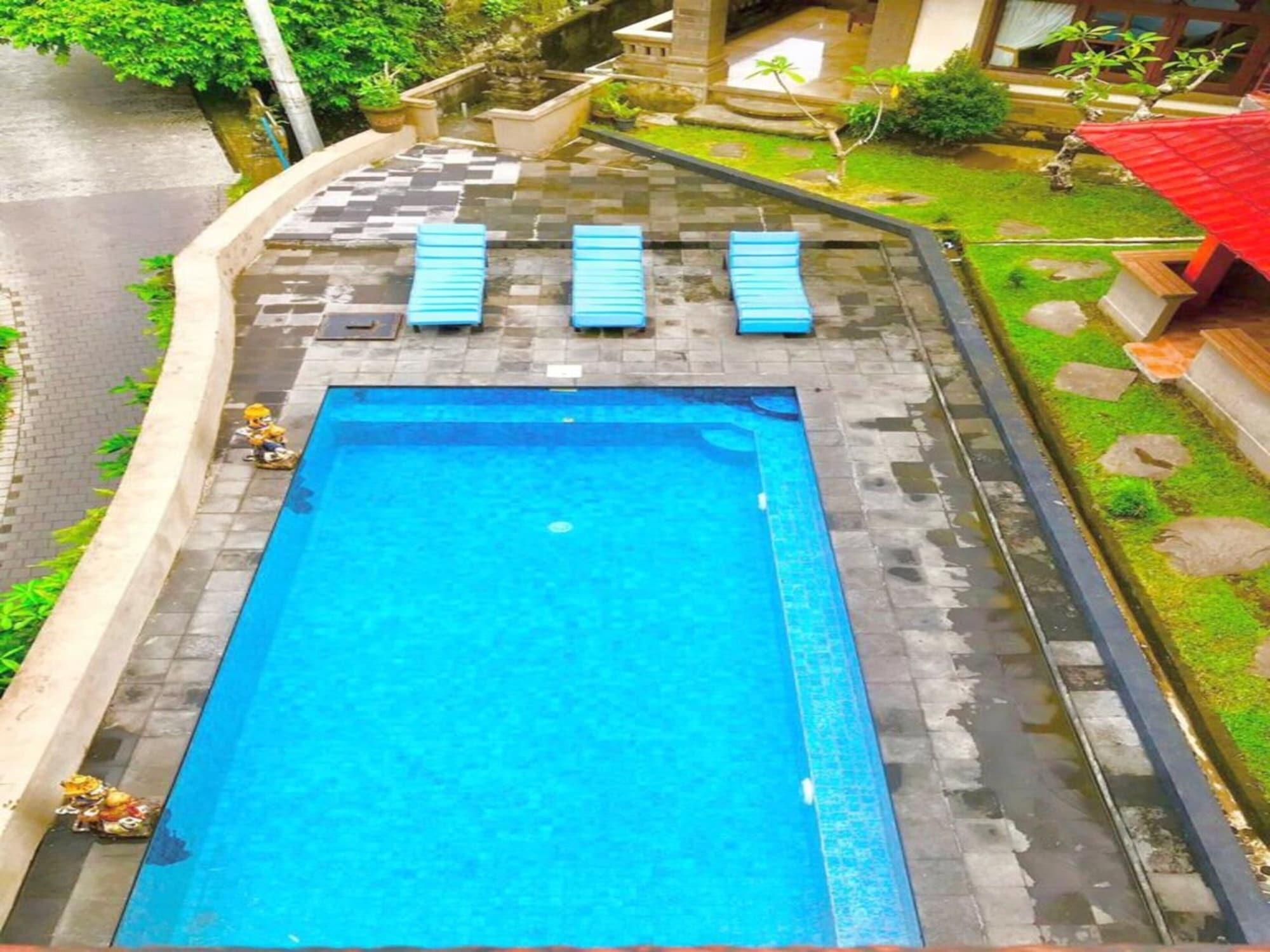 Vista Piscina Pande Permai Bungalows