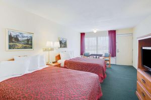 Alojamiento - Days Inn by Wyndham Newport