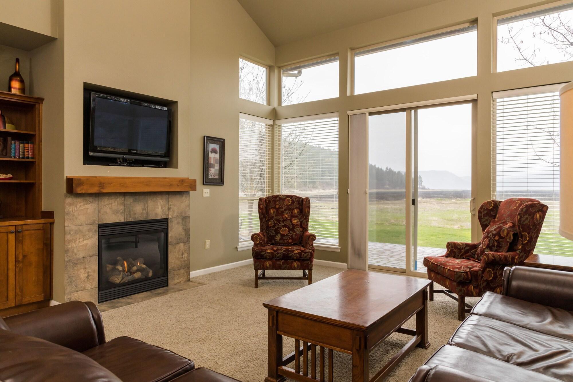 Vista Lobby Running Y Ranch Vacation Home Rentals