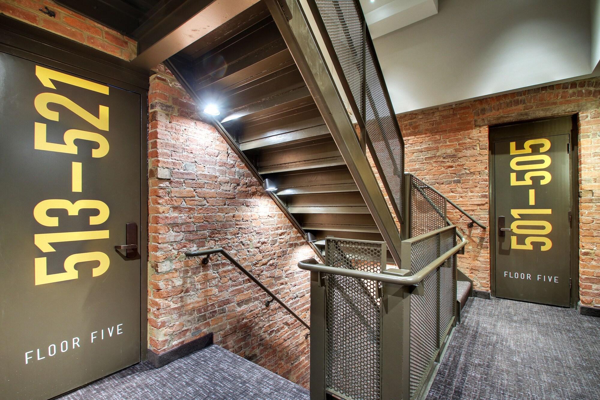 Vista Lobby Hotel Hive