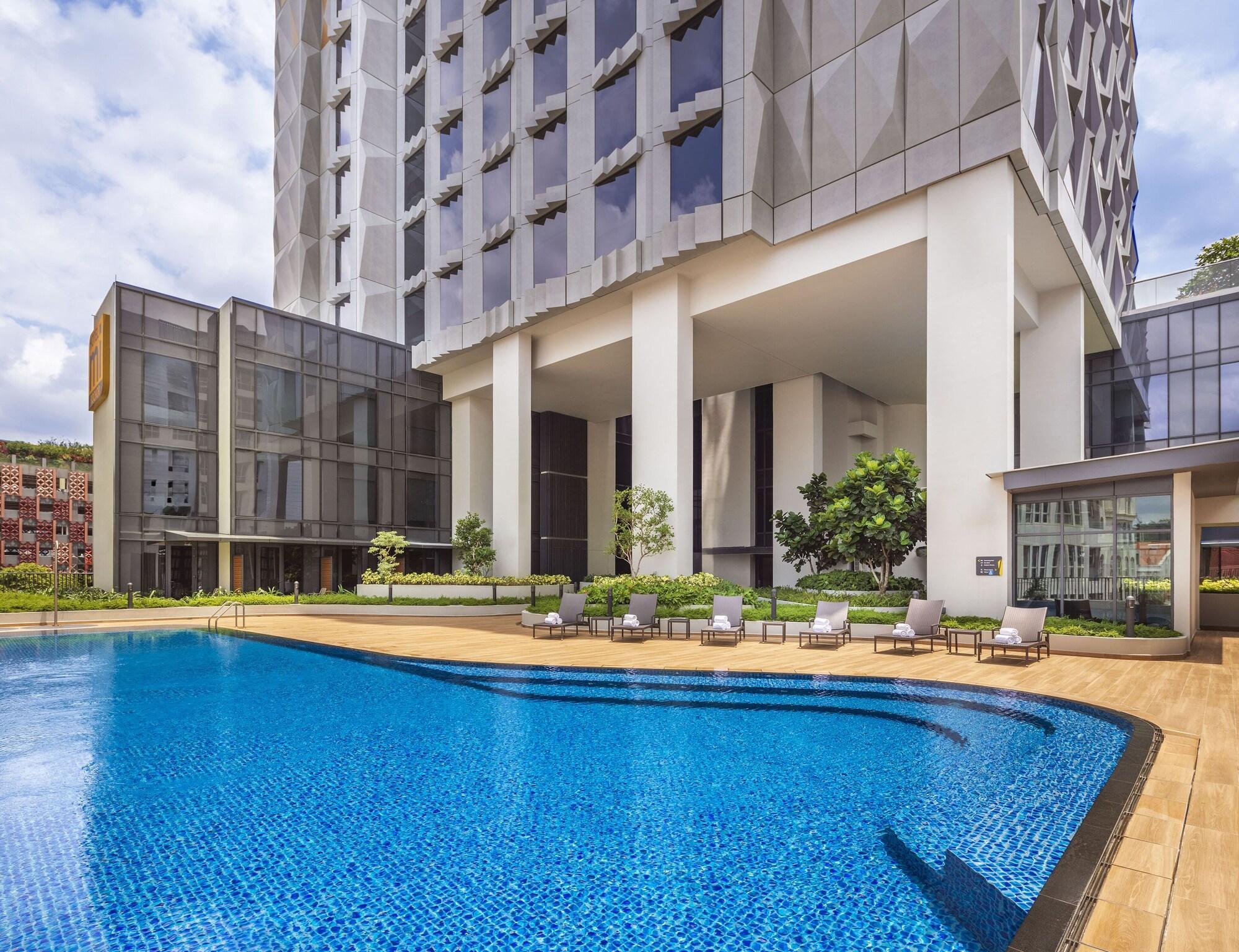 Vista Piscina Hotel Mi Rochor