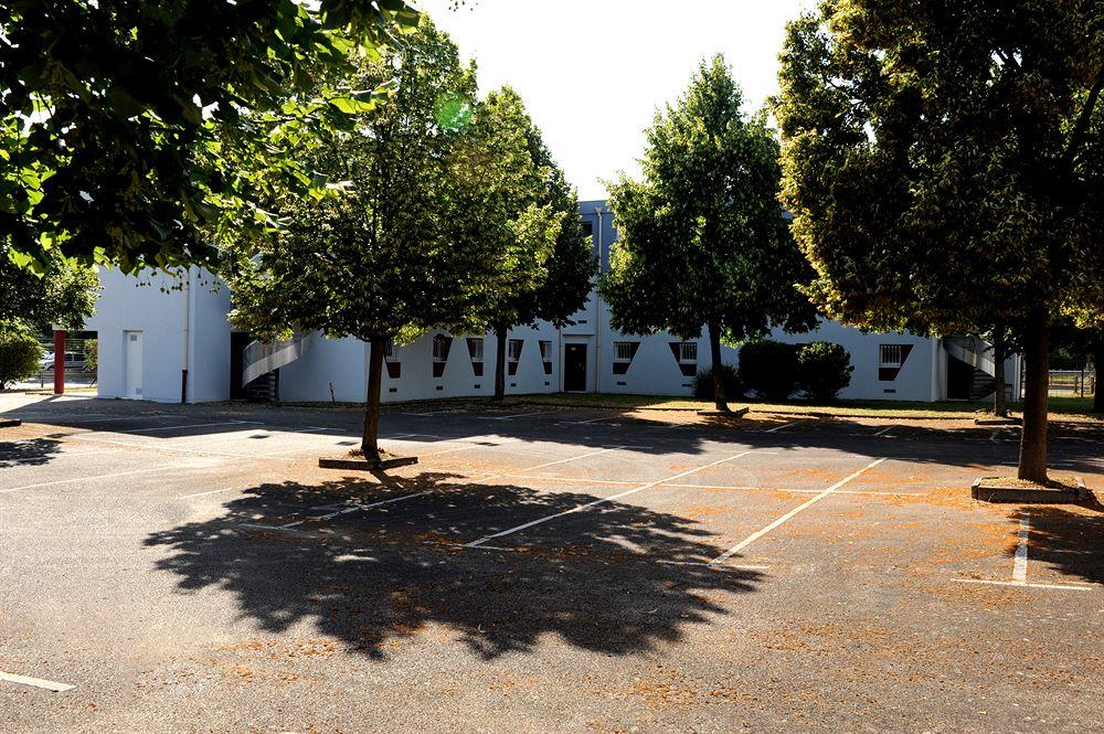 Comodidades del Alojamiento Welcomotel Les Mureaux