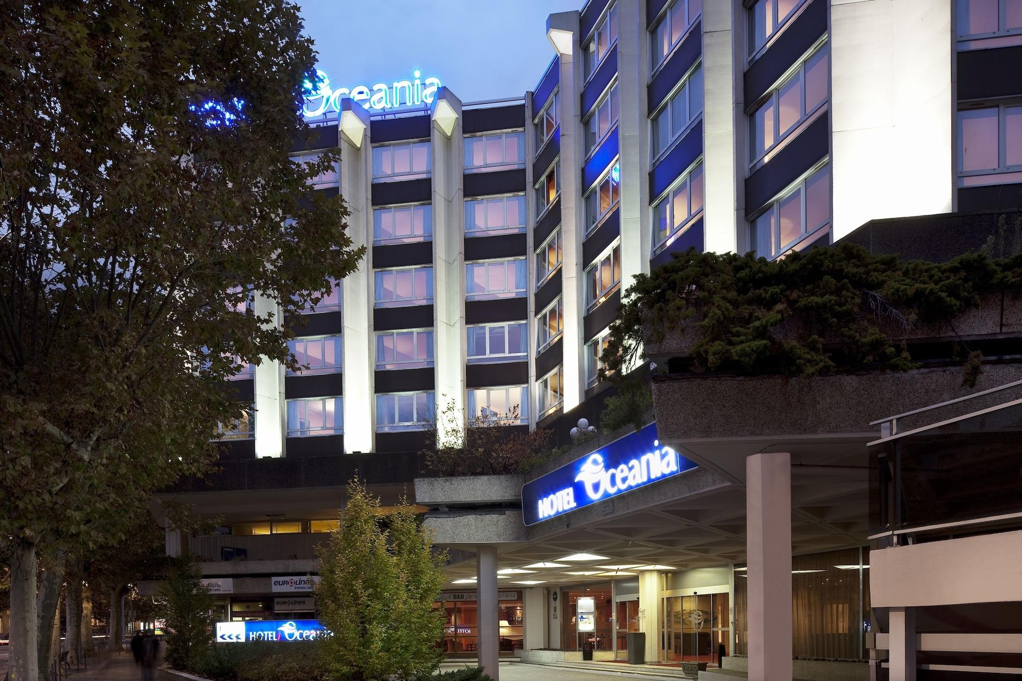 Vista Exterior Oceania Clermont-Ferrand