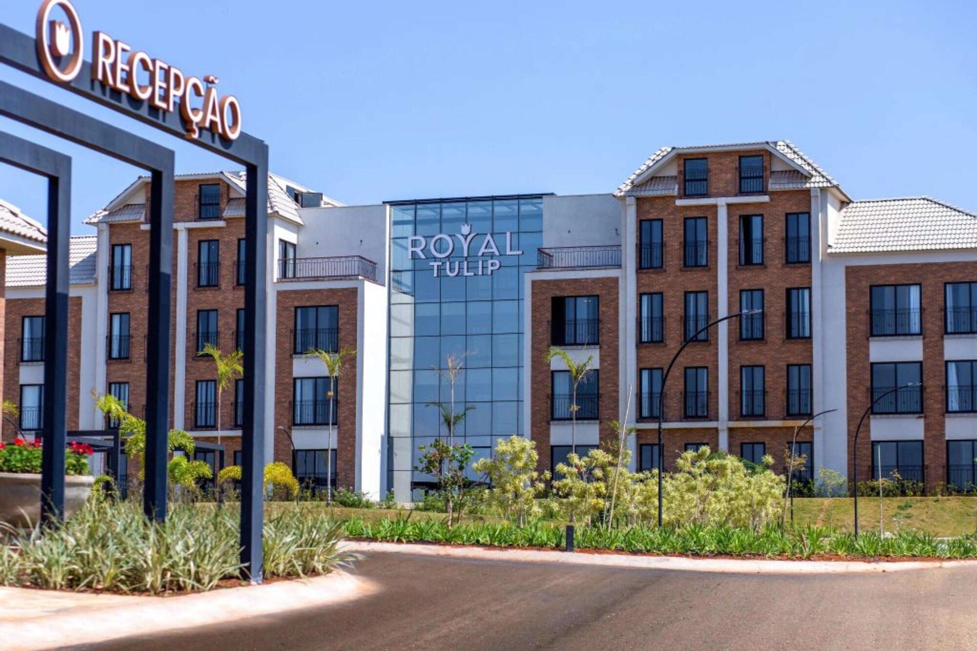 Vista Lobby Royal Tulip Holambra