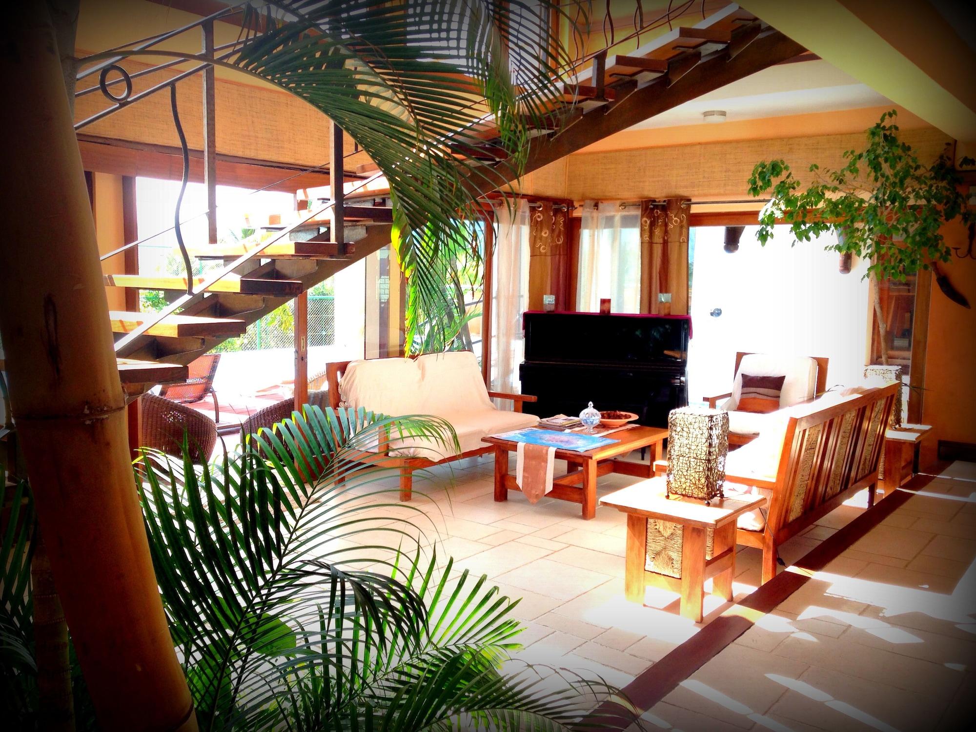 Vista Lobby Le Gite du Bonheur
