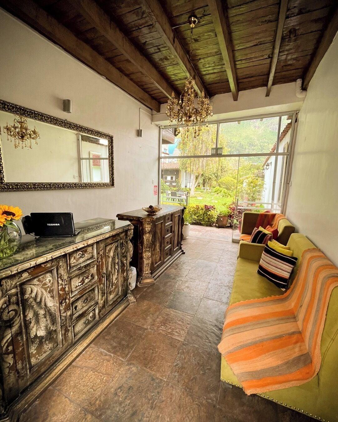 Vista Lobby RHOUSE Calca