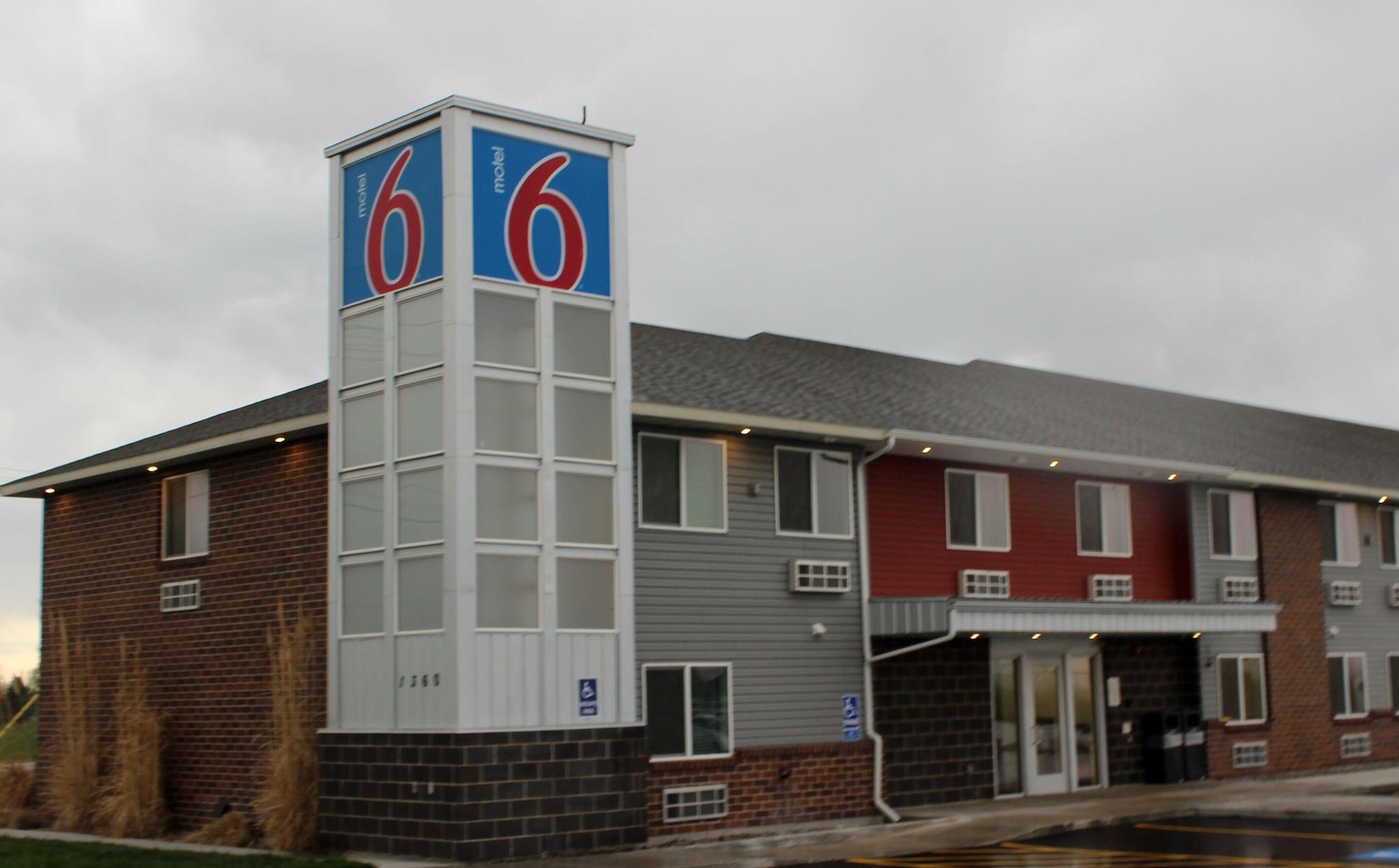 Varios Motel 6 Rexburg, ID