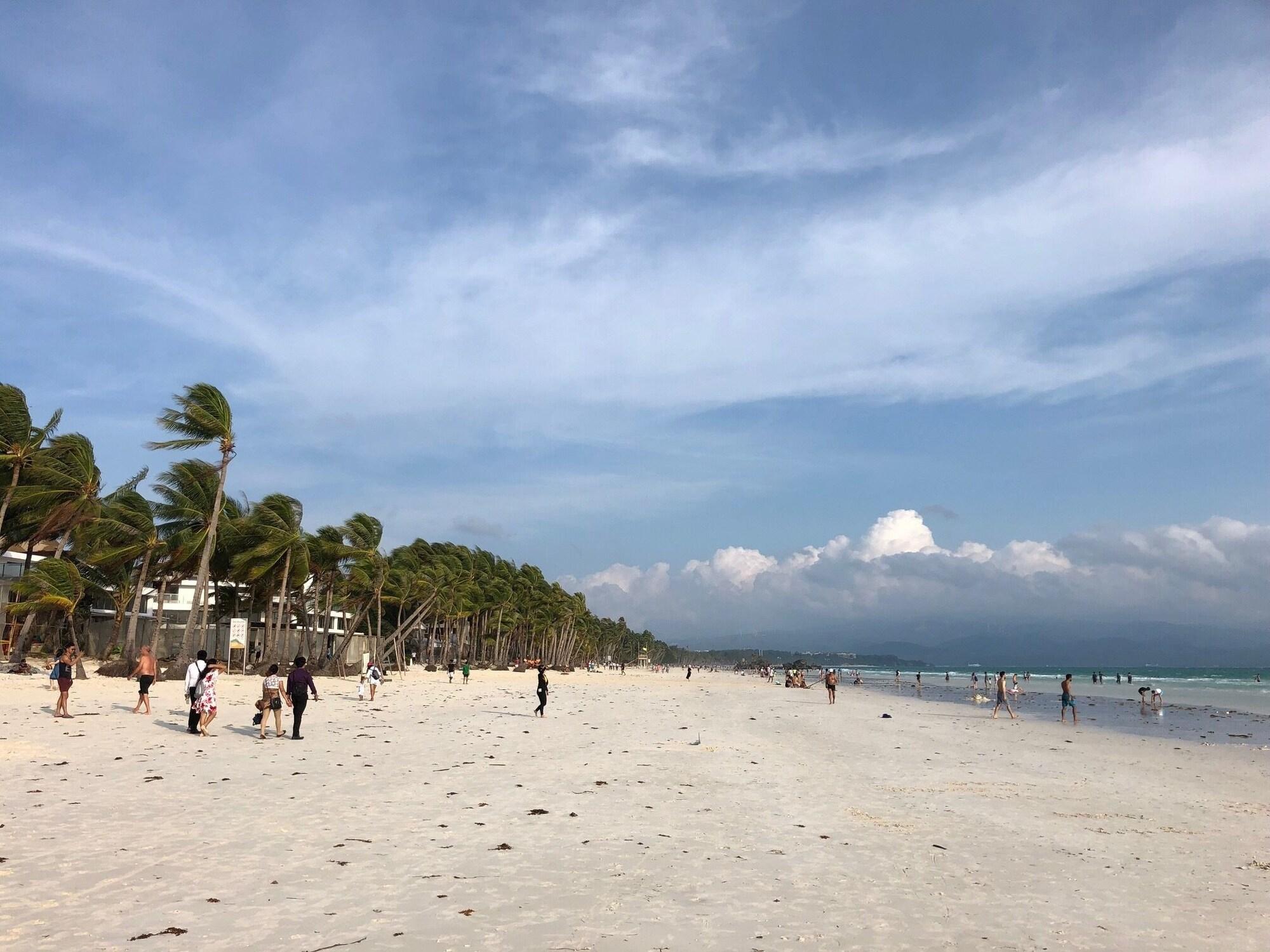 Playa Argonauta Boracay Boutique Hotel with Apartments and Villas