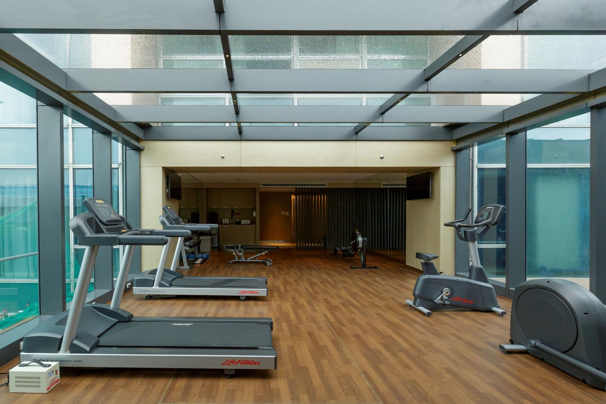 Gimnasio Holiday Inn Express Manila Newport City by IHG