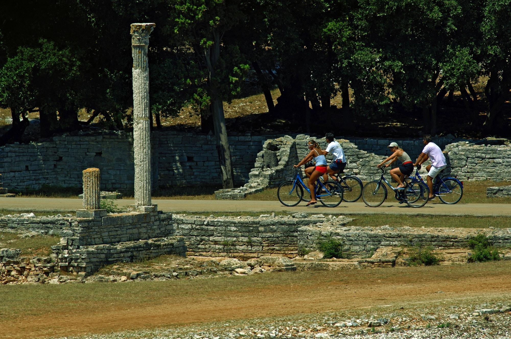 Varios Brijuni Hotel Neptun