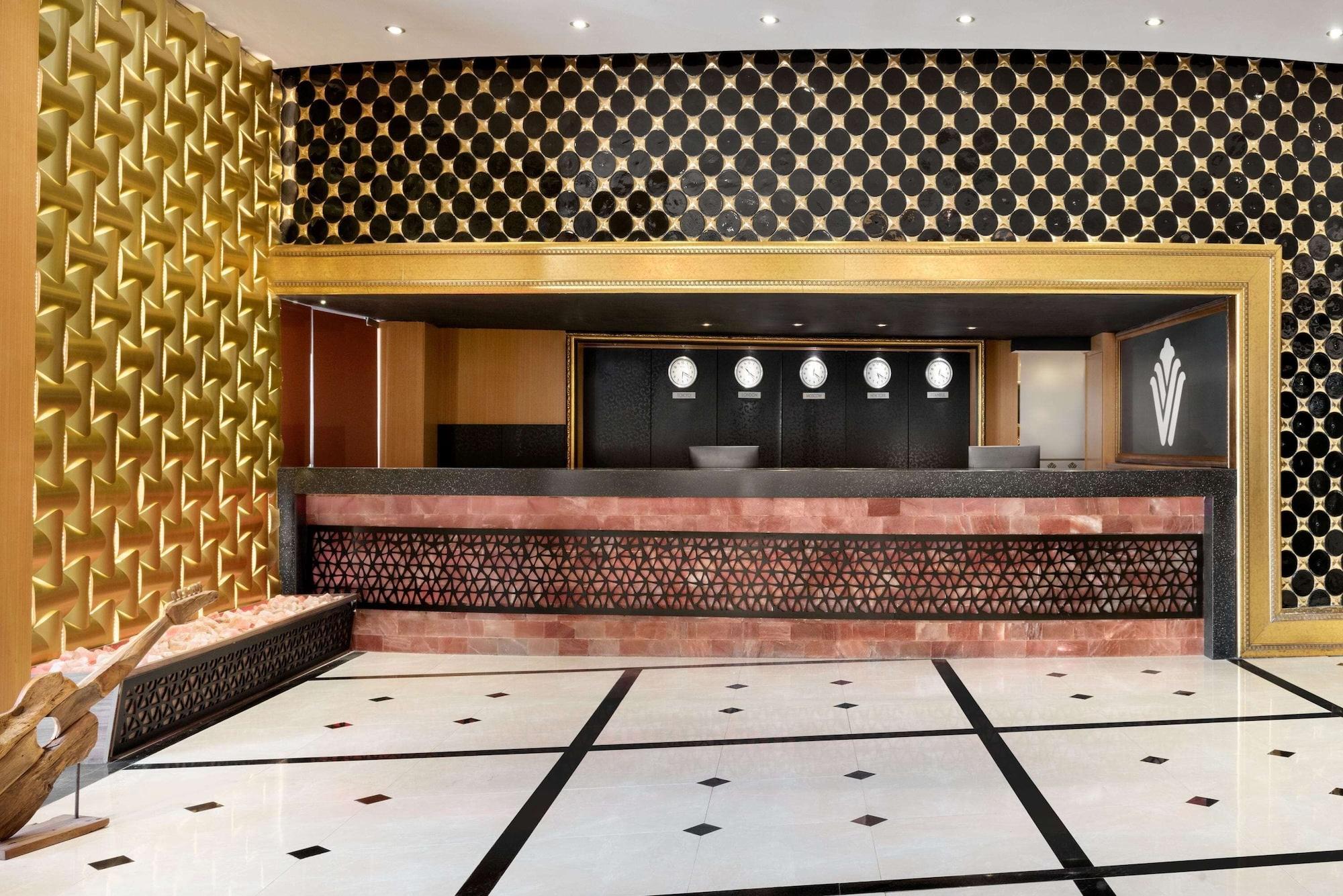 Vista Lobby Wyndham Cerkezkoy
