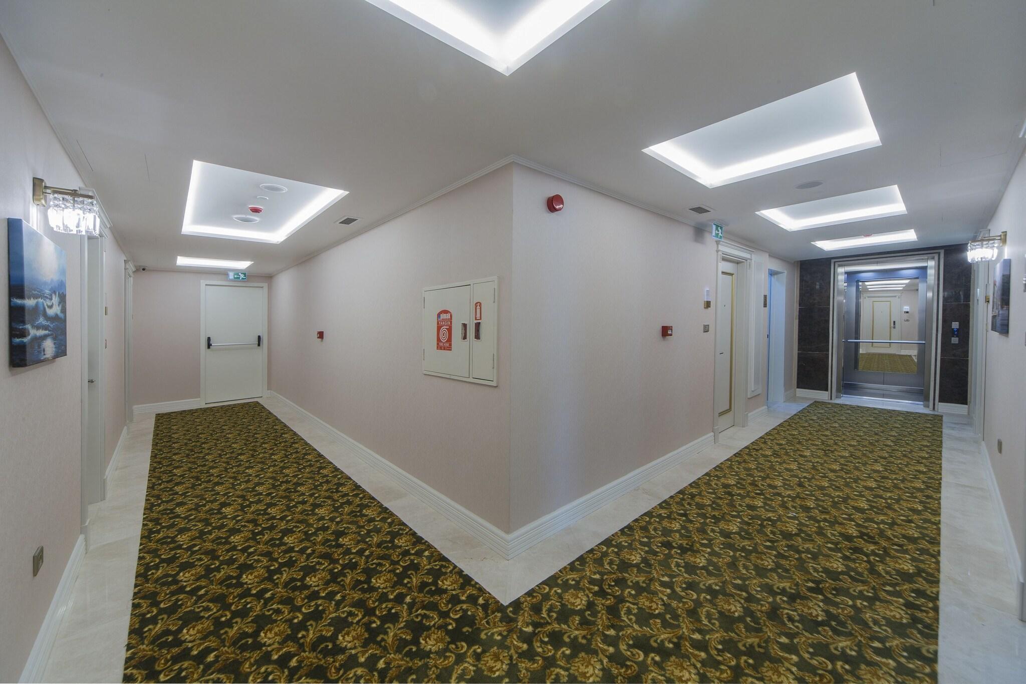 Instalaciones Recreativas Grand Naki Hotel