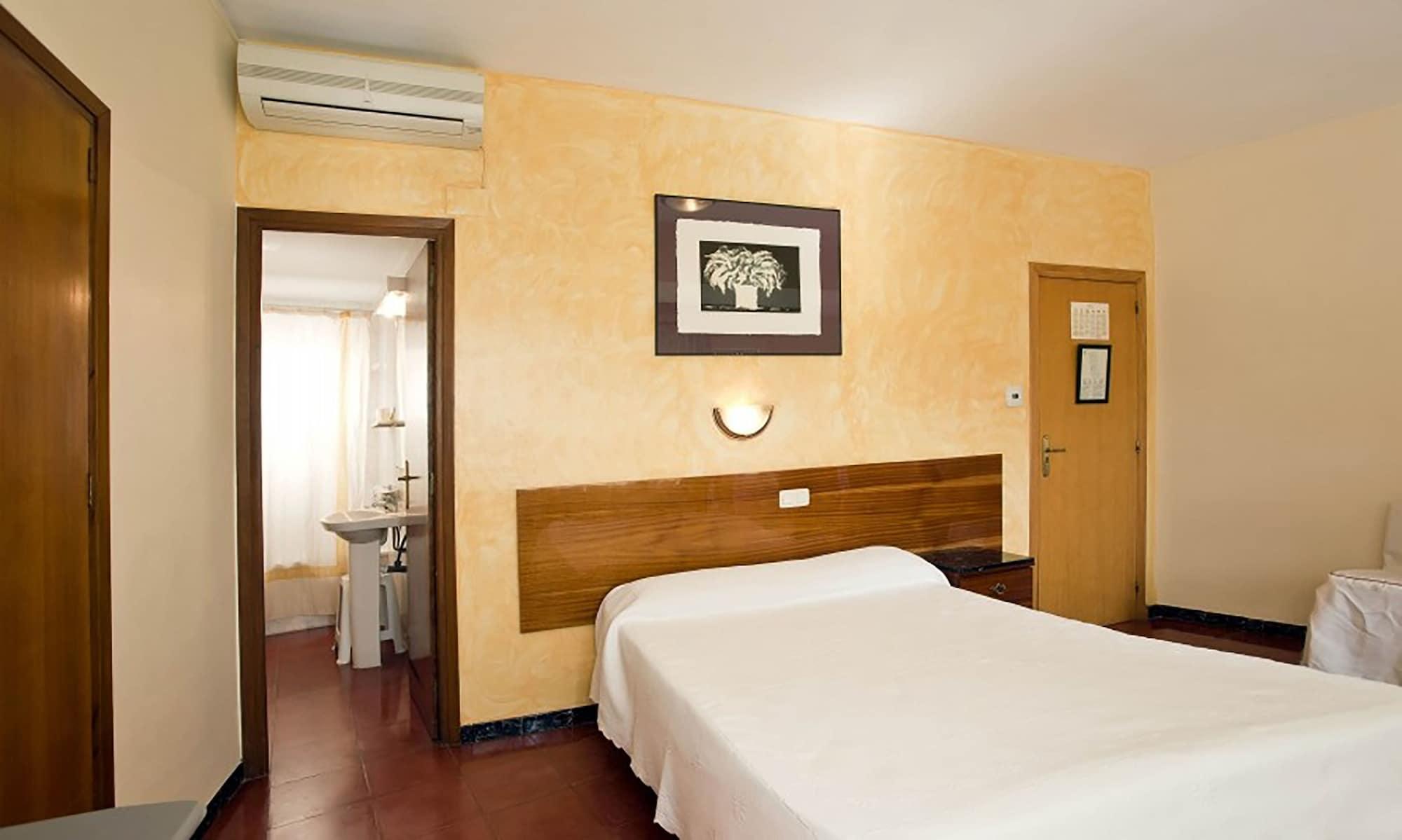 Equipamiento de Habitación Hostal Tropical