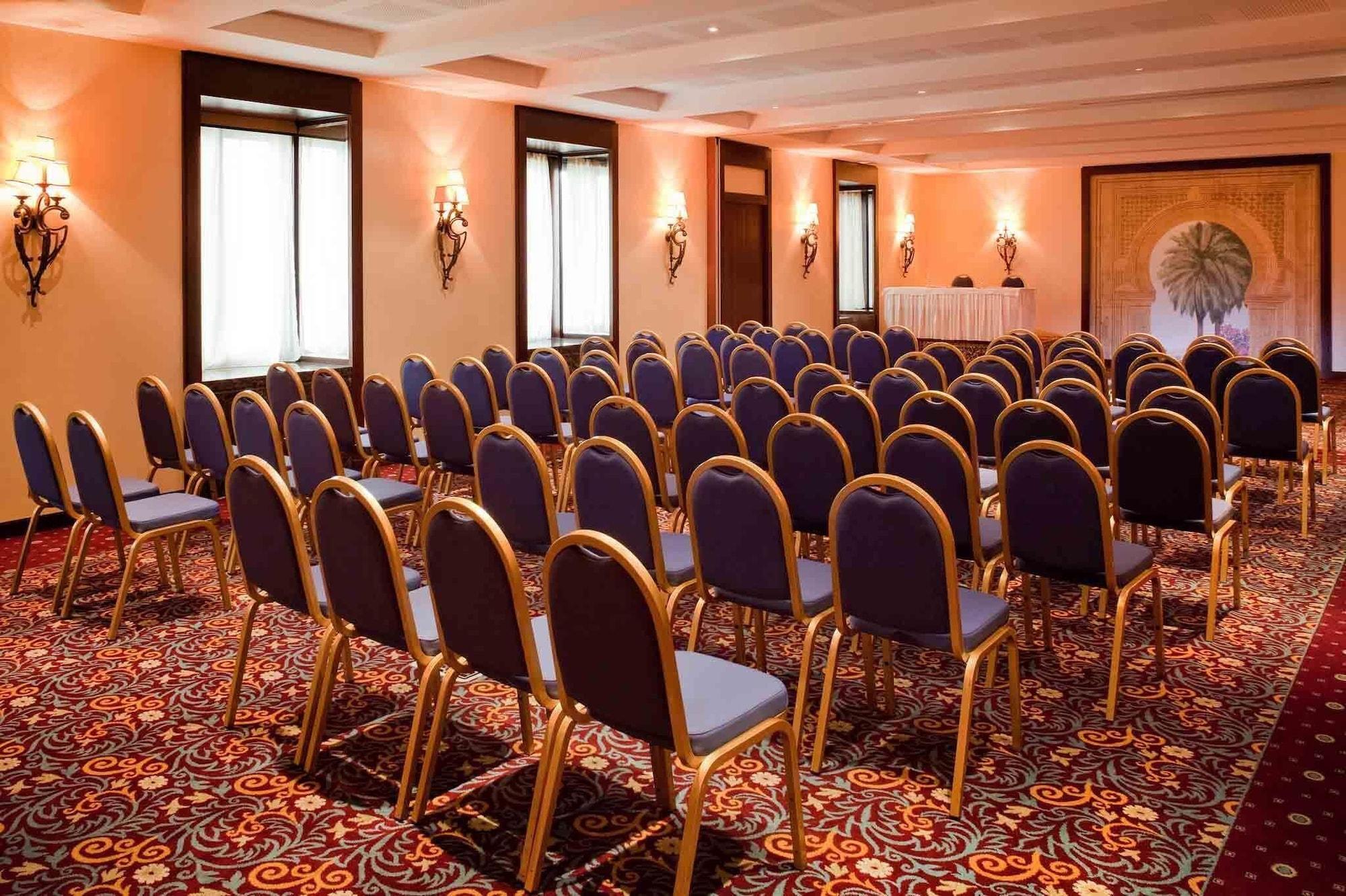 Sala de Reuniones Royal Hotel Oran - MGallery Collection