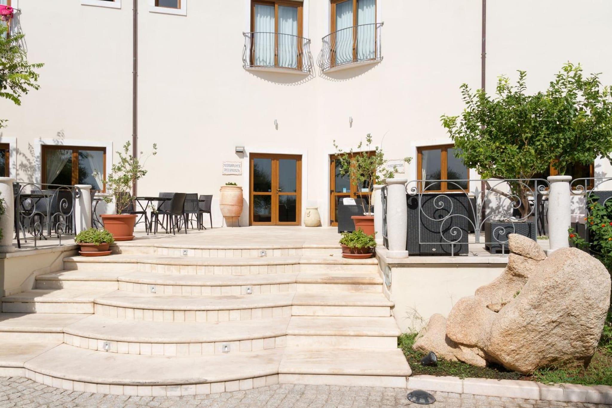Vista Exterior Hotel Brancamaria