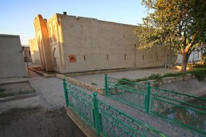 Alojamiento - Amulet Hotel