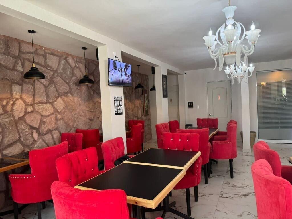 Restaurant Royal Madero Inn Express