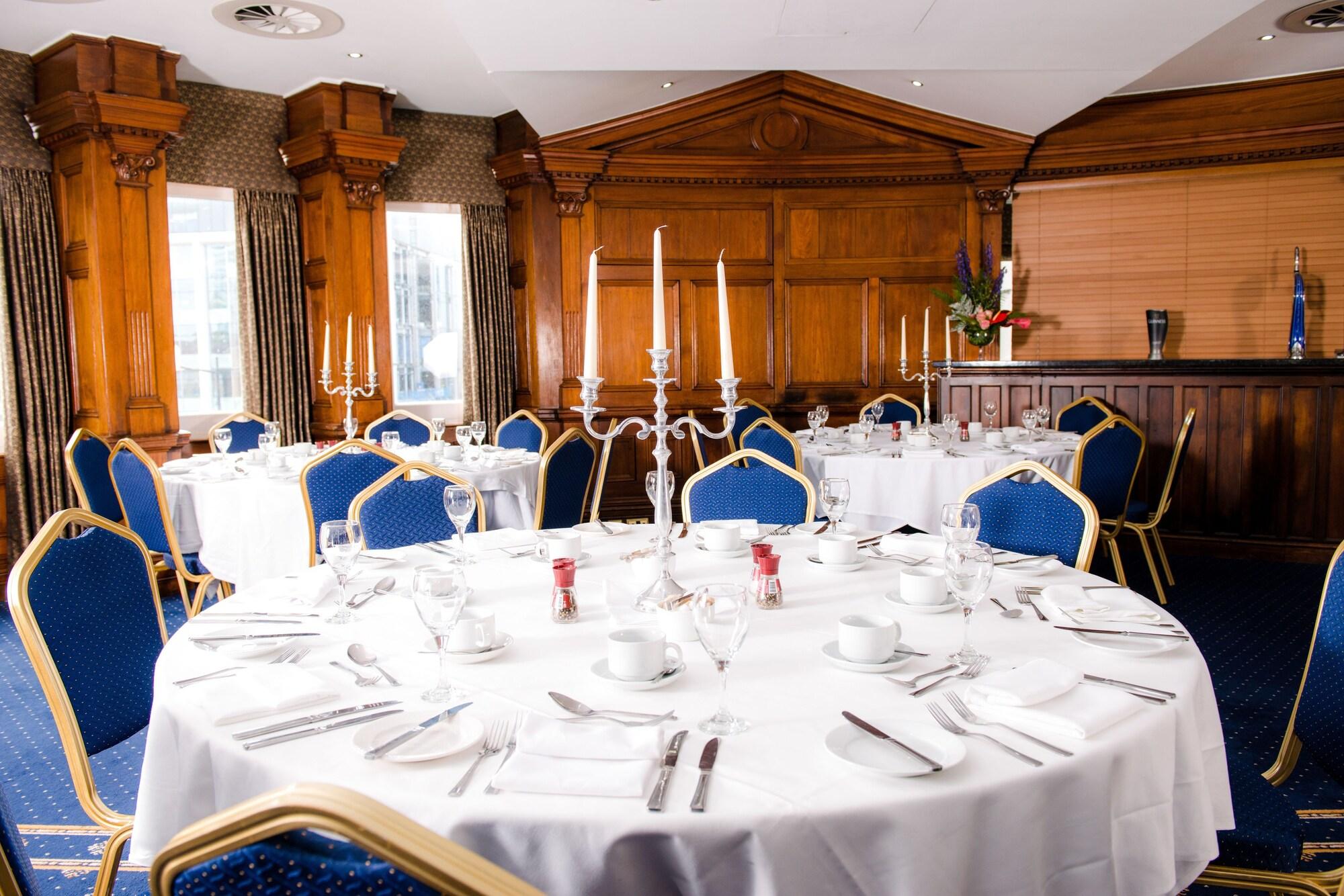 Salón de Baile The Royal Hotel Cardiff