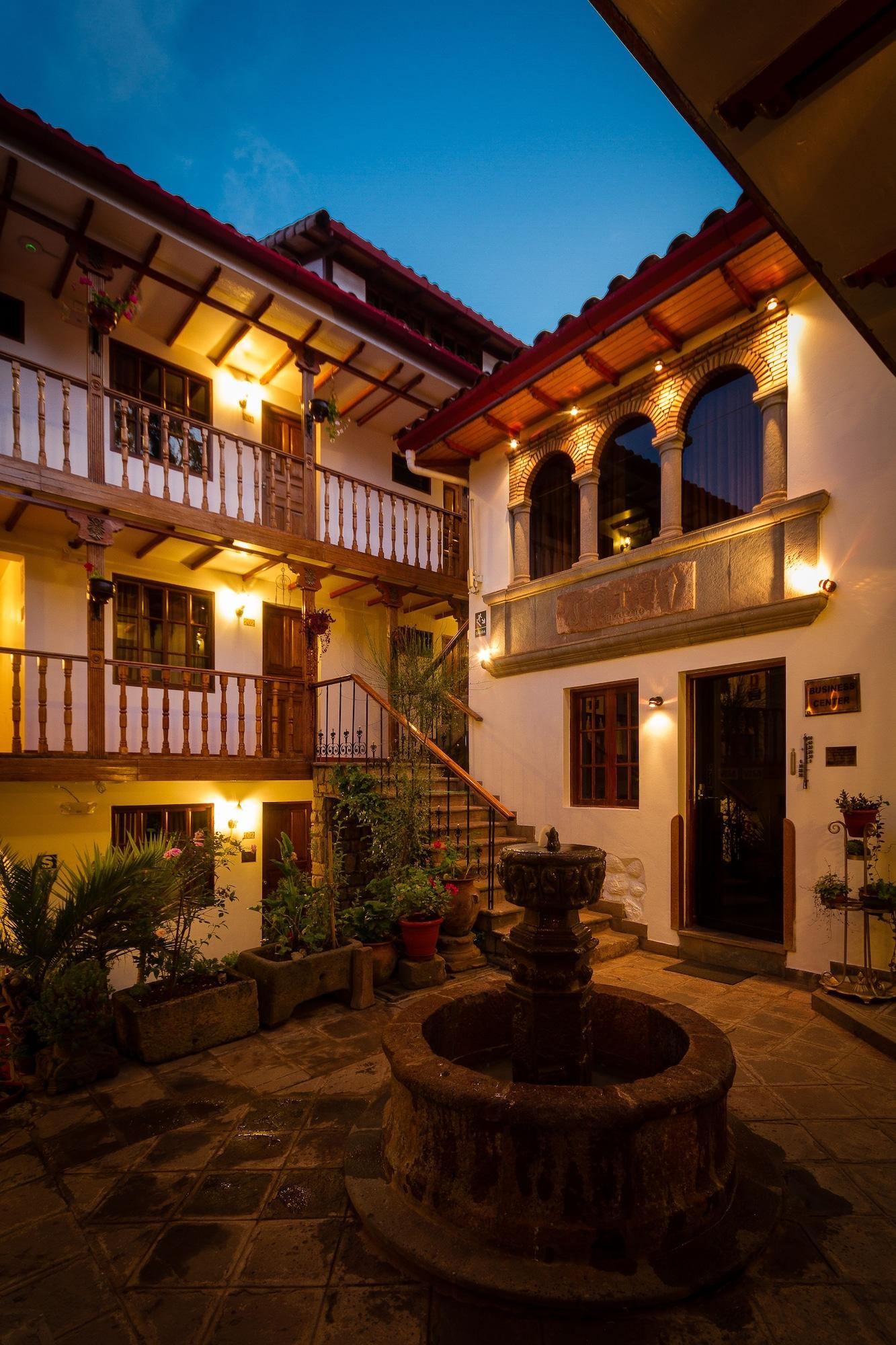 Varios Hotel Rumi Punku