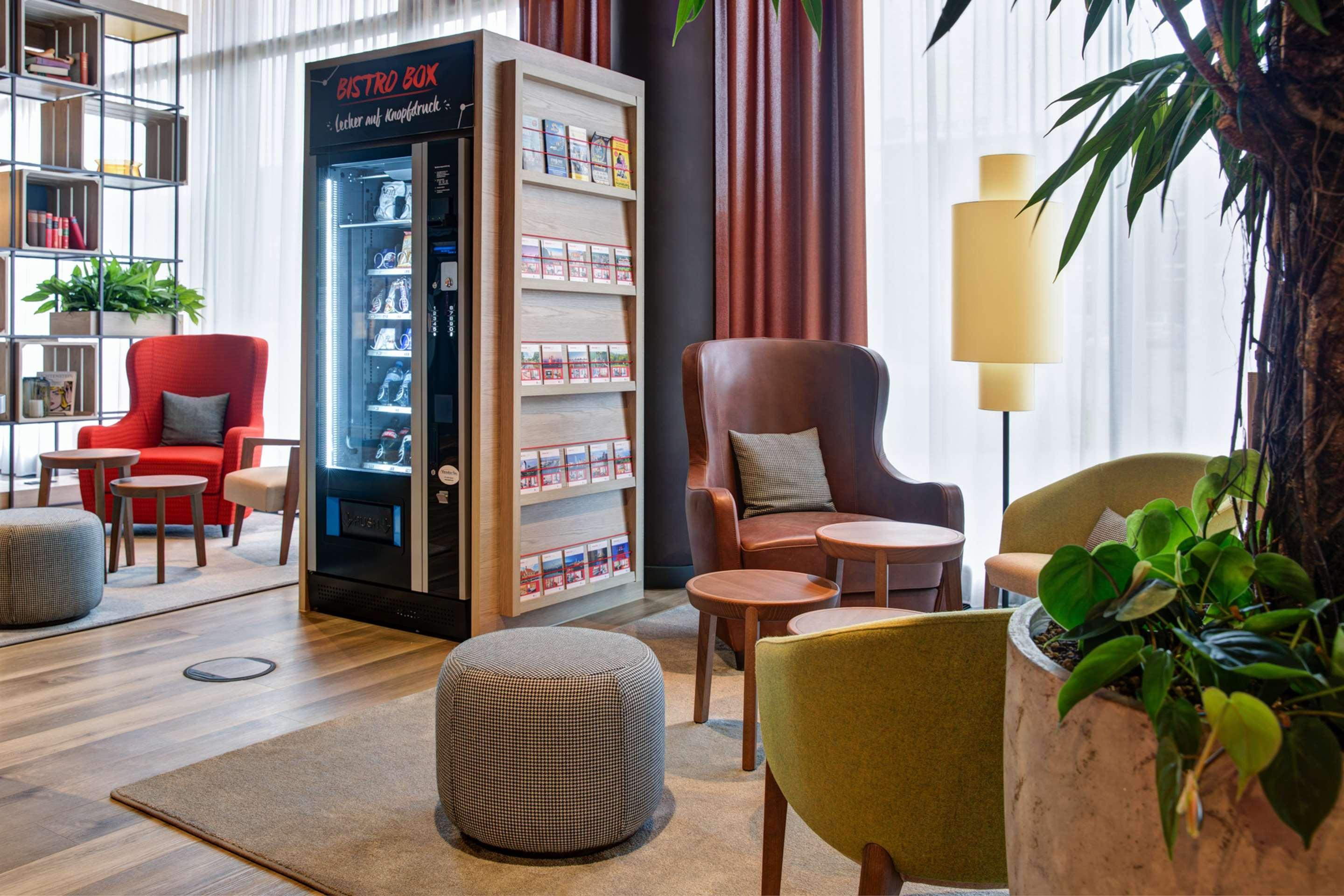 Vista Lobby IntercityHotel Duisburg