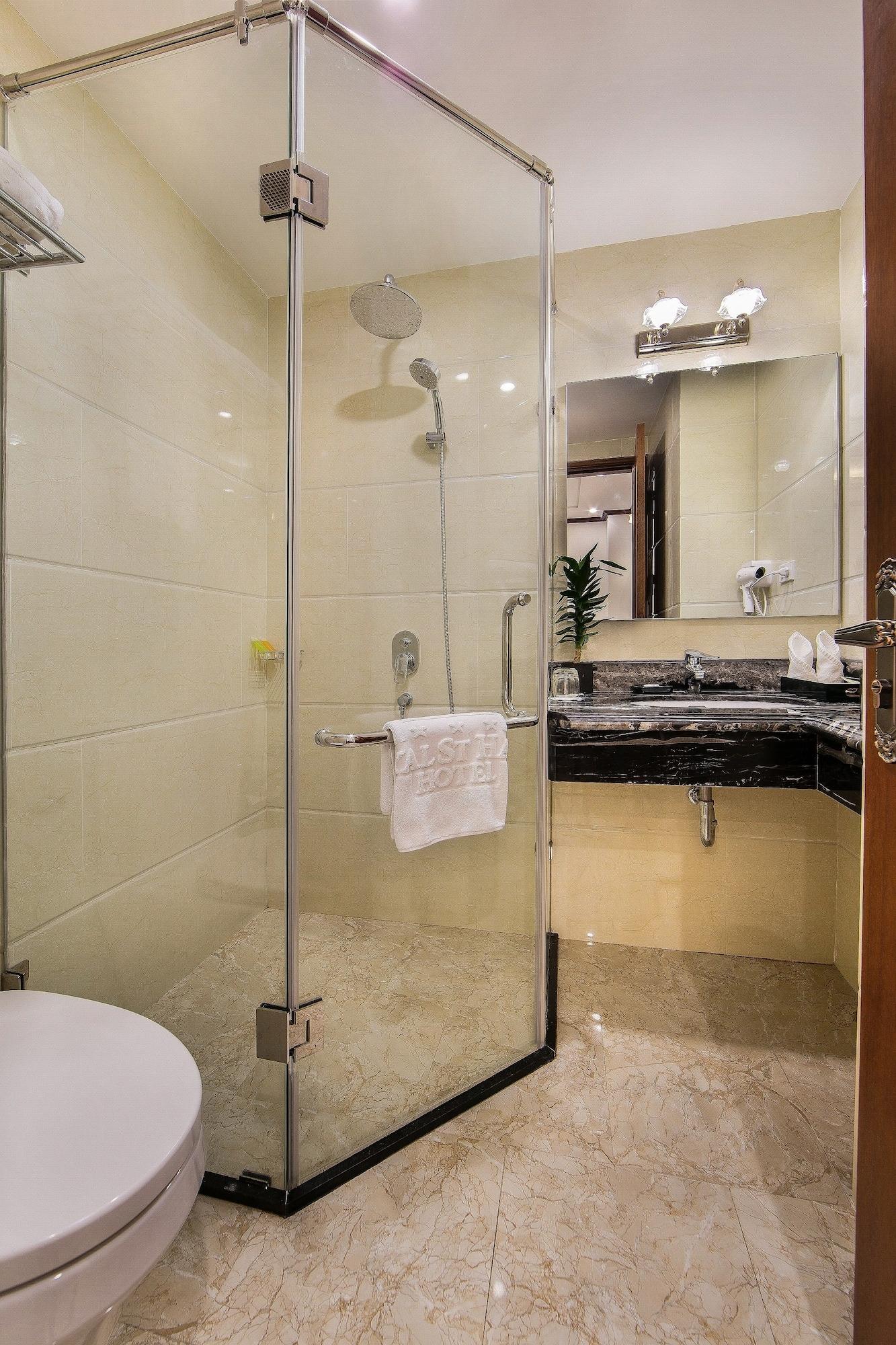Equipamiento de Habitación Royal St Hanoi Hotel