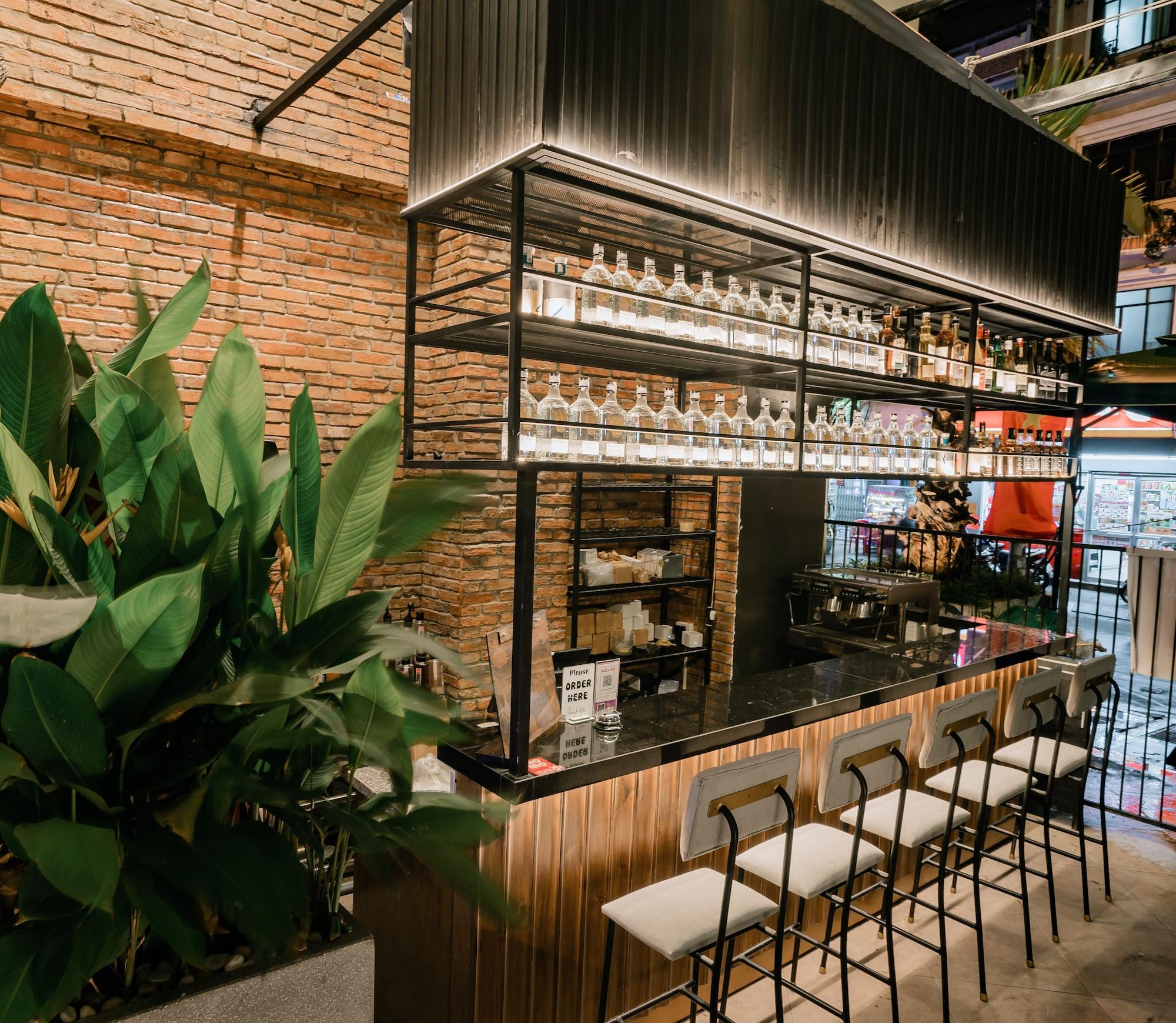 Bar/Salón MINT HOTEL