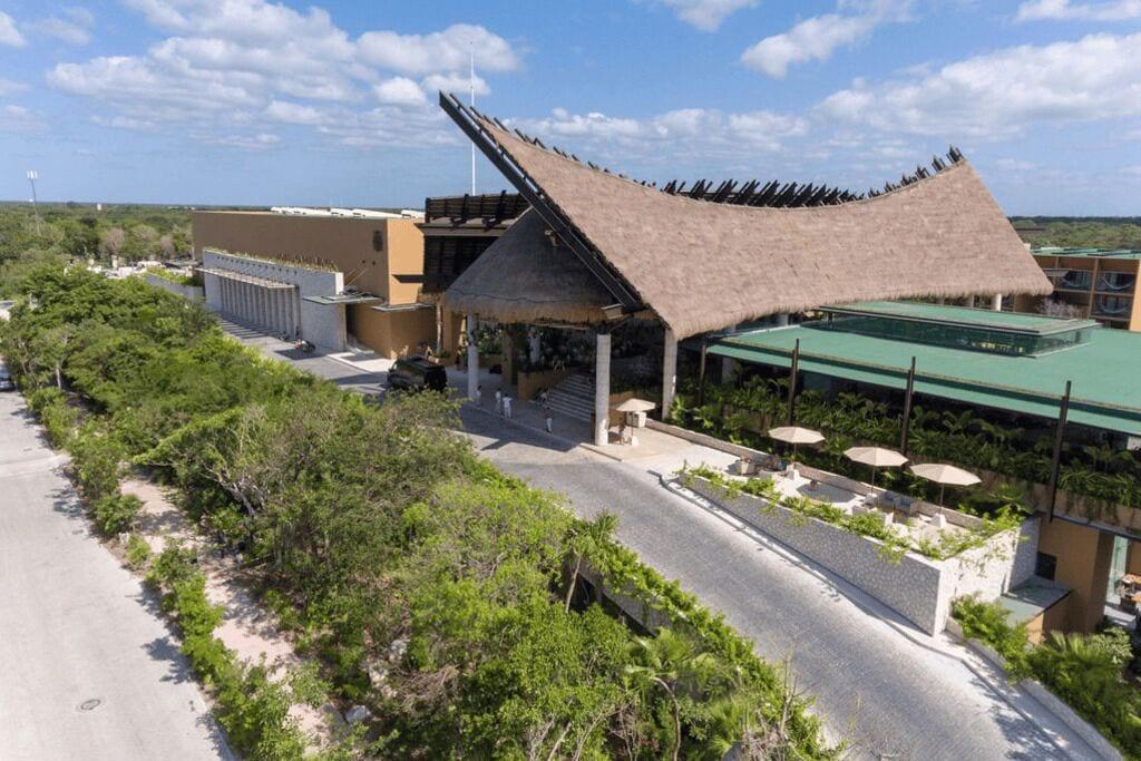 Estacionamiento Garden Suite at Xcaret All Fun Inclusive "All Inclusive".