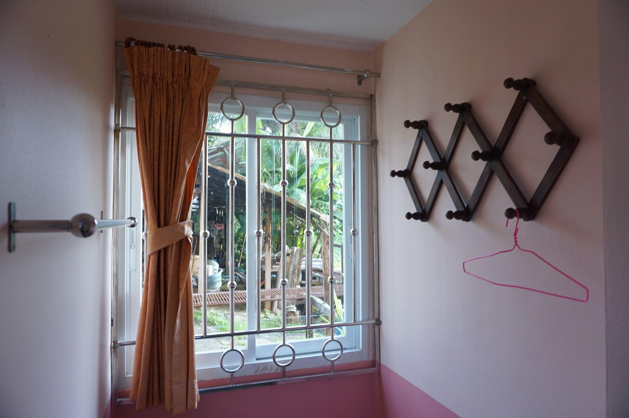 Set de Habitación B and B Hotel