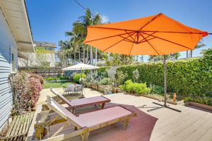 Alquiler Vacacional - Beautiful South Oceanside Bungalow: 1 Mi to Beach!
