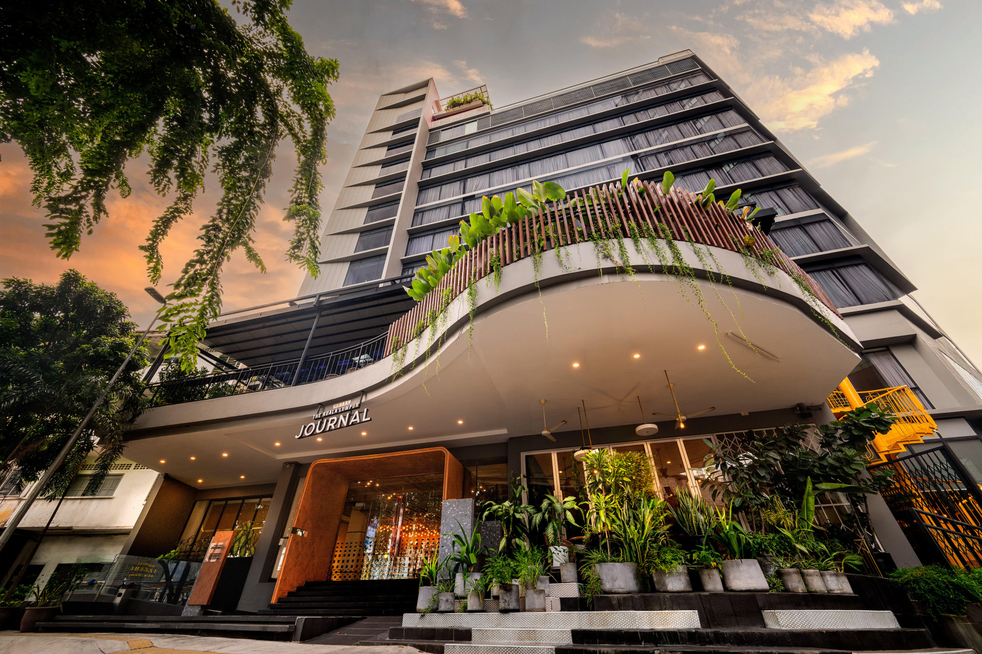Vista Exterior The Kuala Lumpur Journal