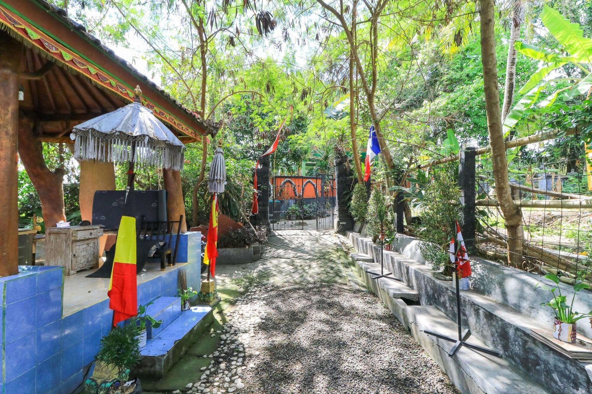 Varios Sunari Guest House