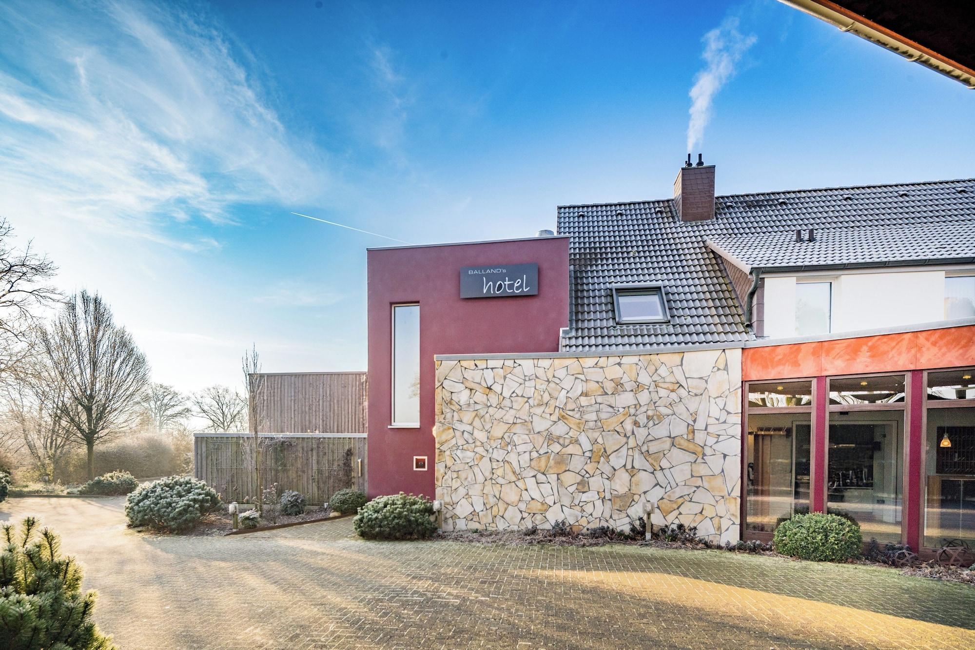 Varios Ballands Hotel & Restaurant