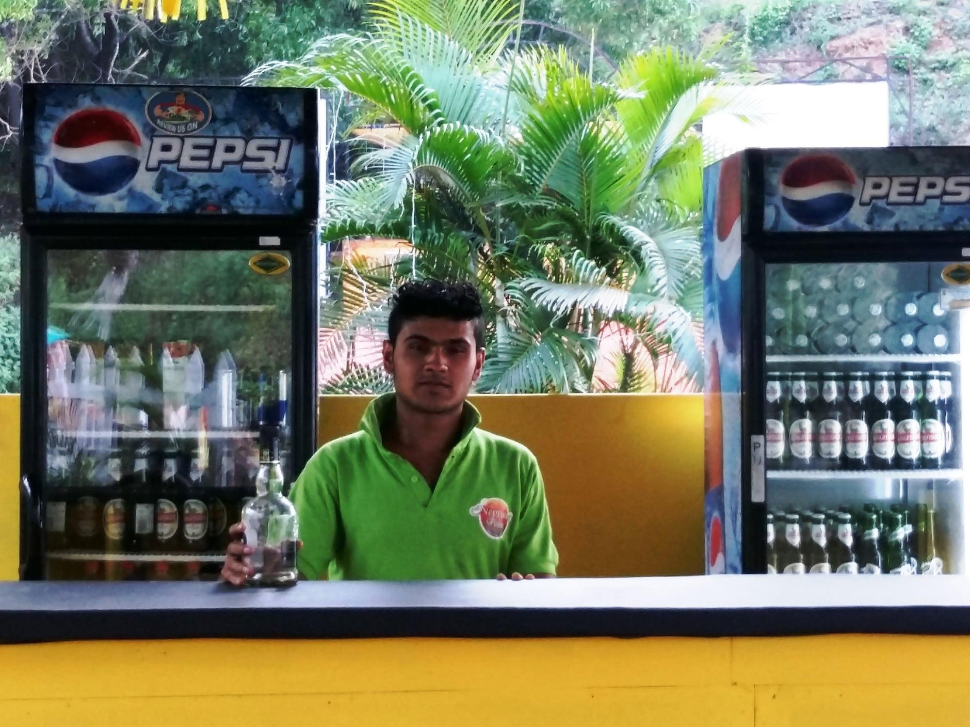 Bar/Salón Neptune Point Hill Cottages