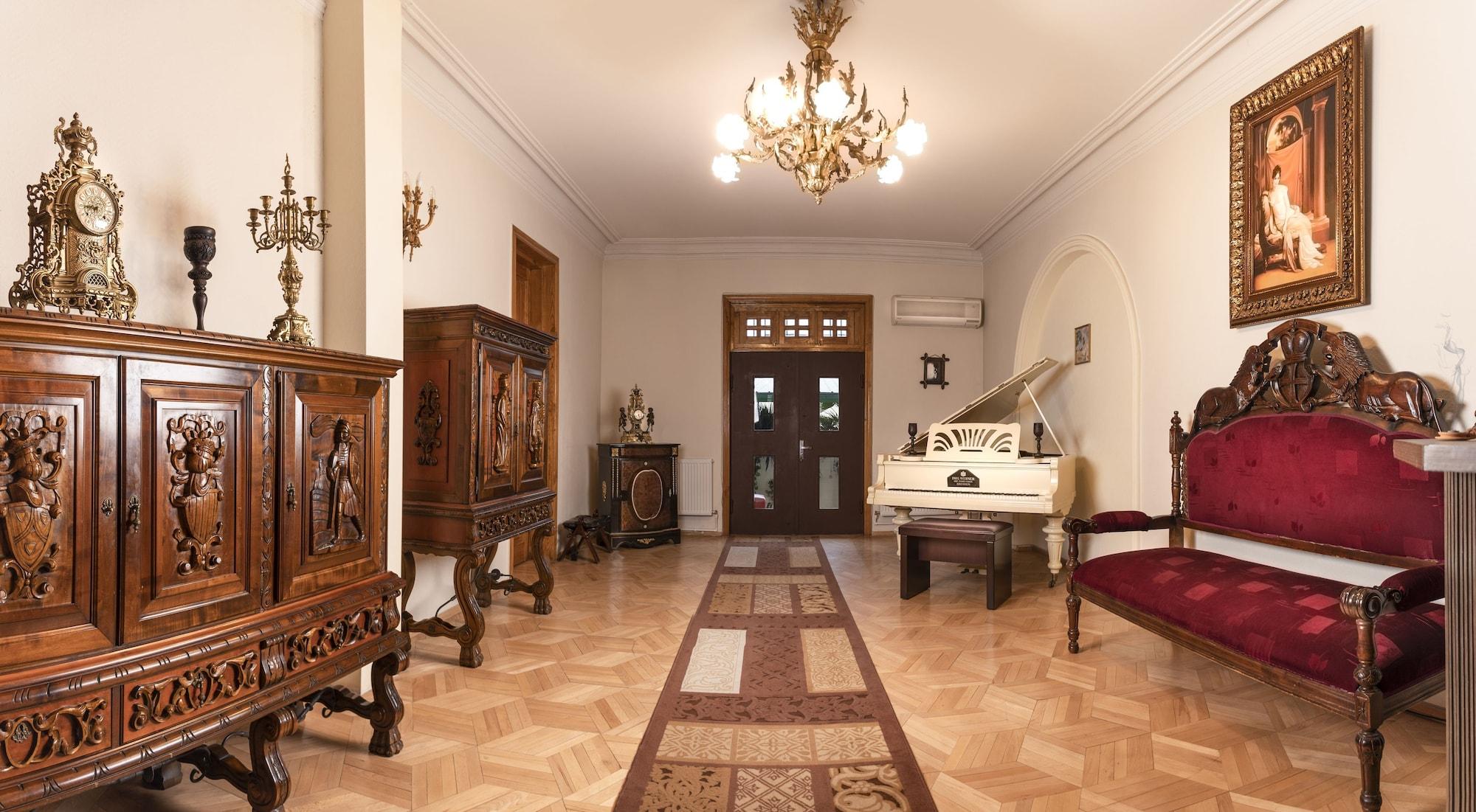 Vista Lobby Vedzisi Garden Hotel