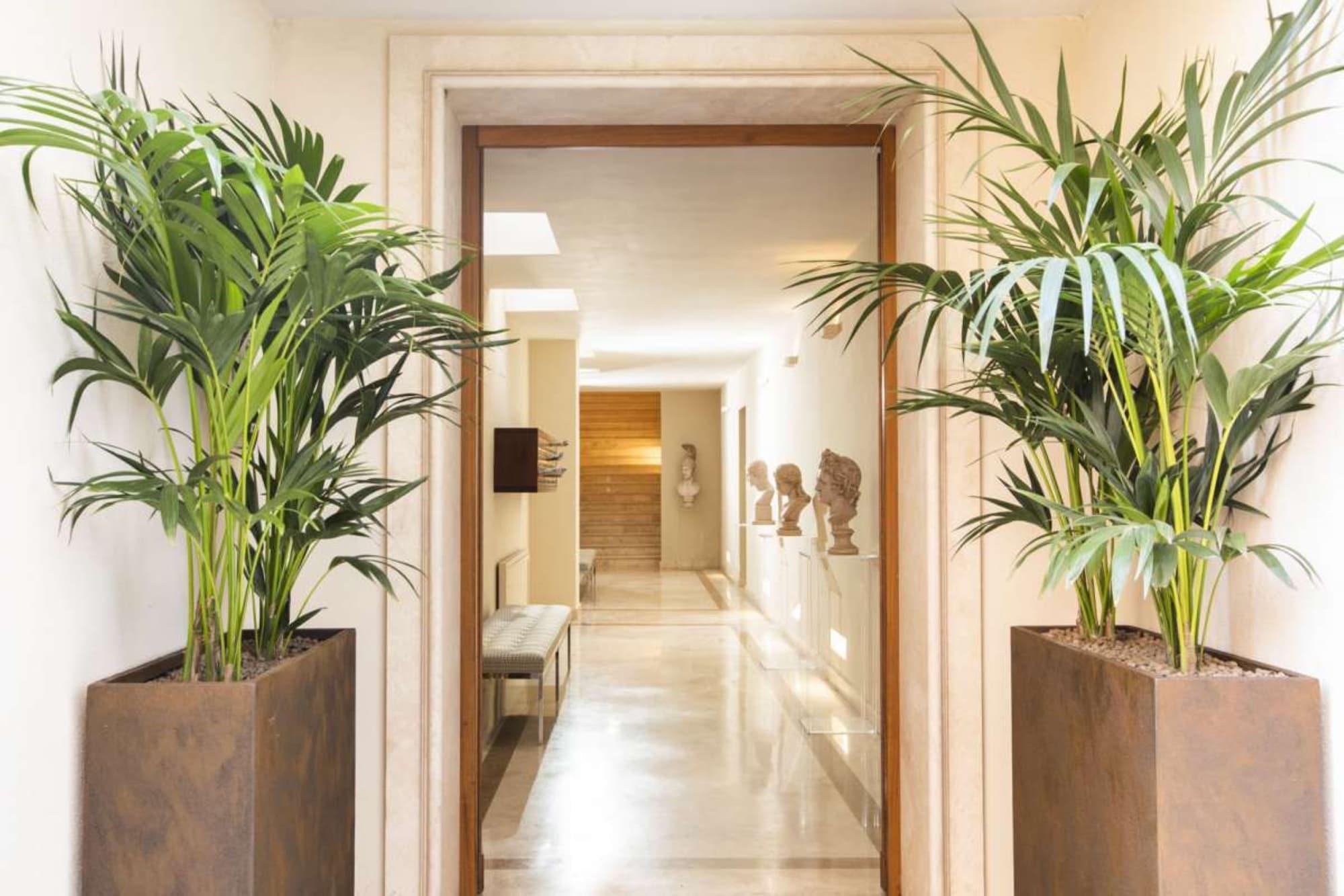 Vista Lobby Palm Suite - Small Luxury Hotels of the World