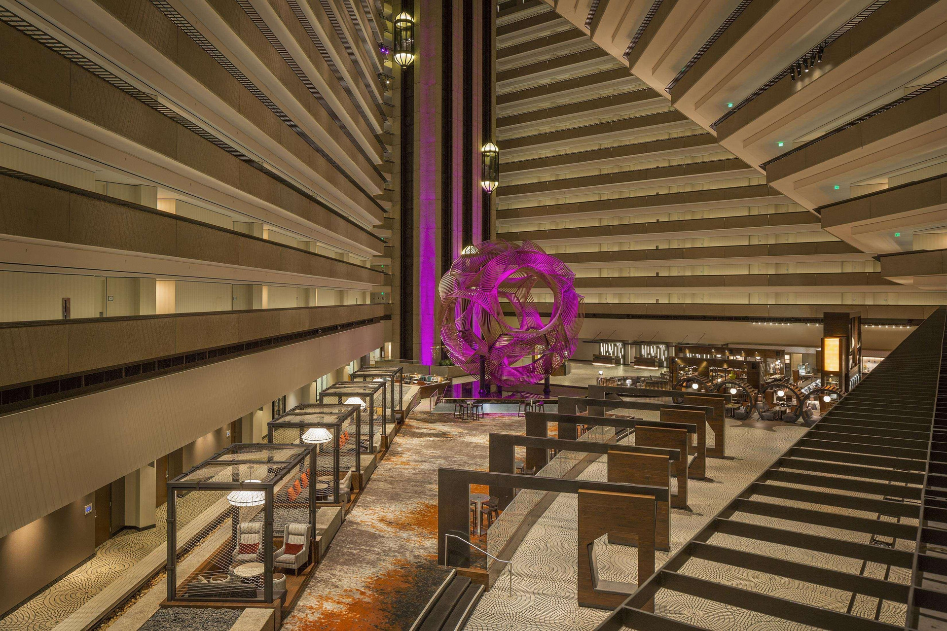 Vista Lobby Hyatt Regency San Francisco