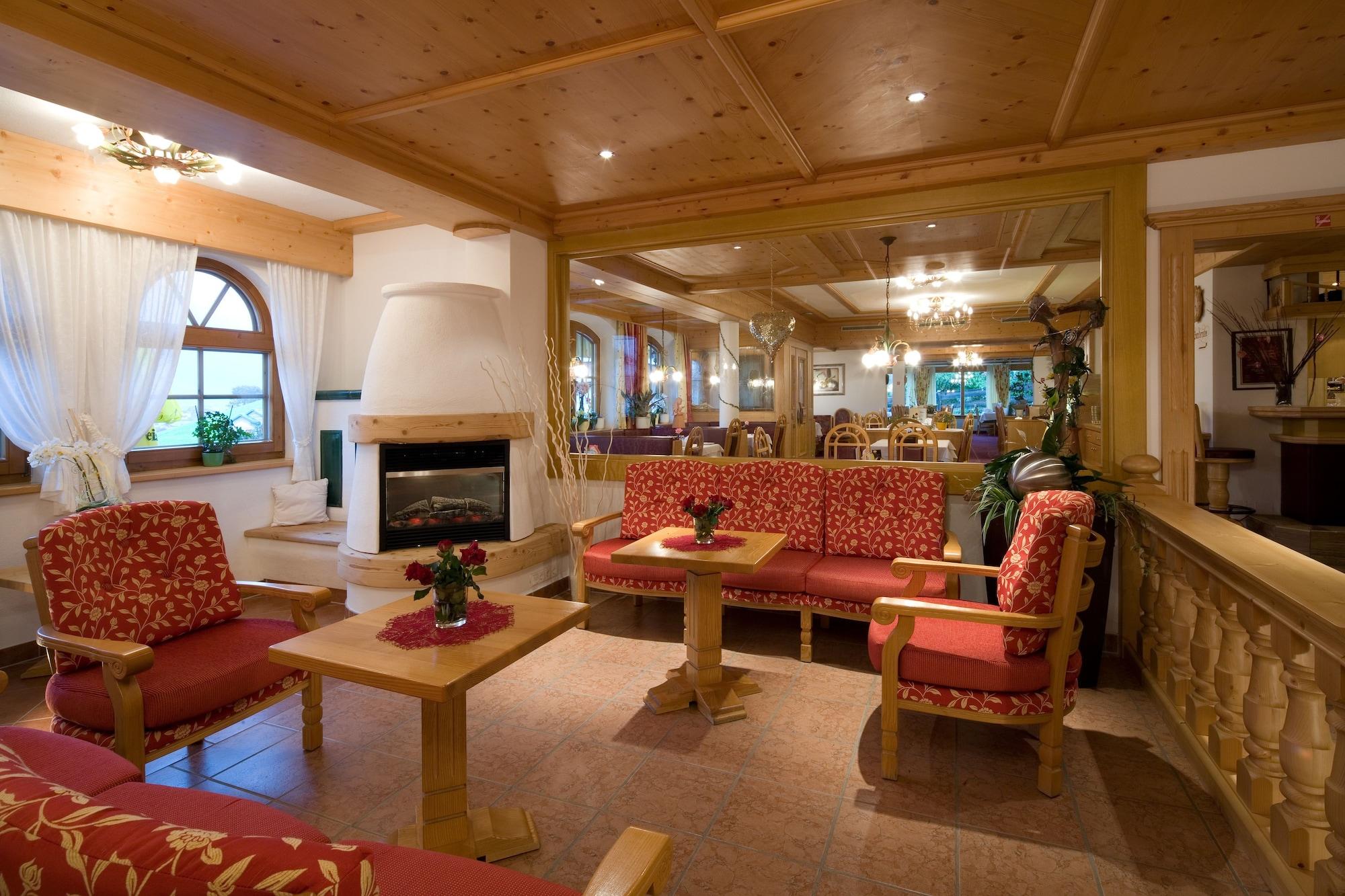 Vista Lobby Hotel Alpenpanorama