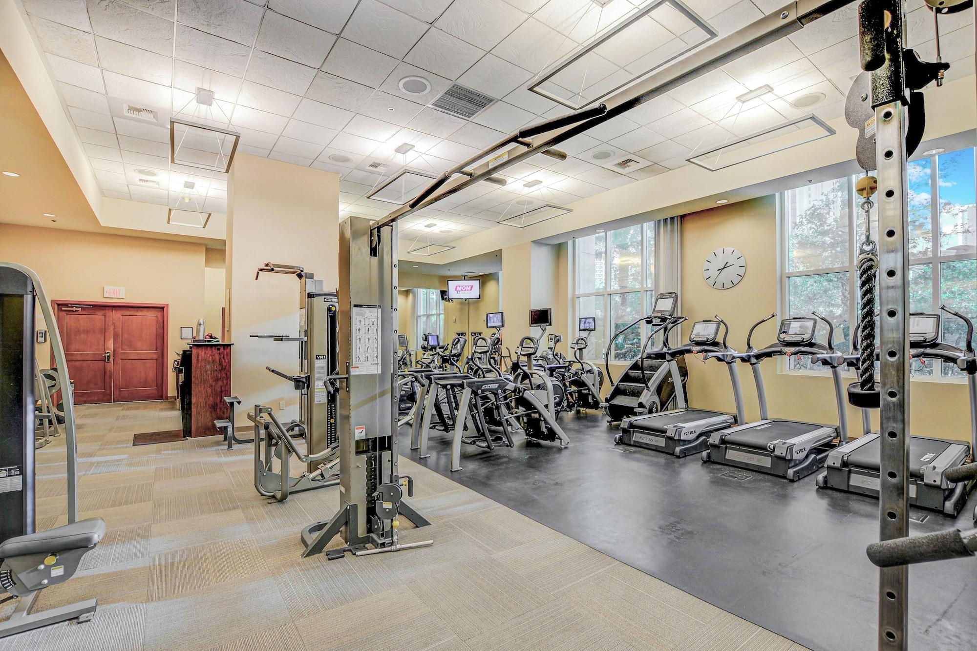 Gimnasio Signature Condos